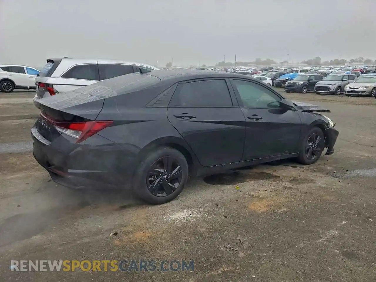 3 Photograph of a damaged car 5NPLS4AG2MH033312 HYUNDAI ELANTRA 2021