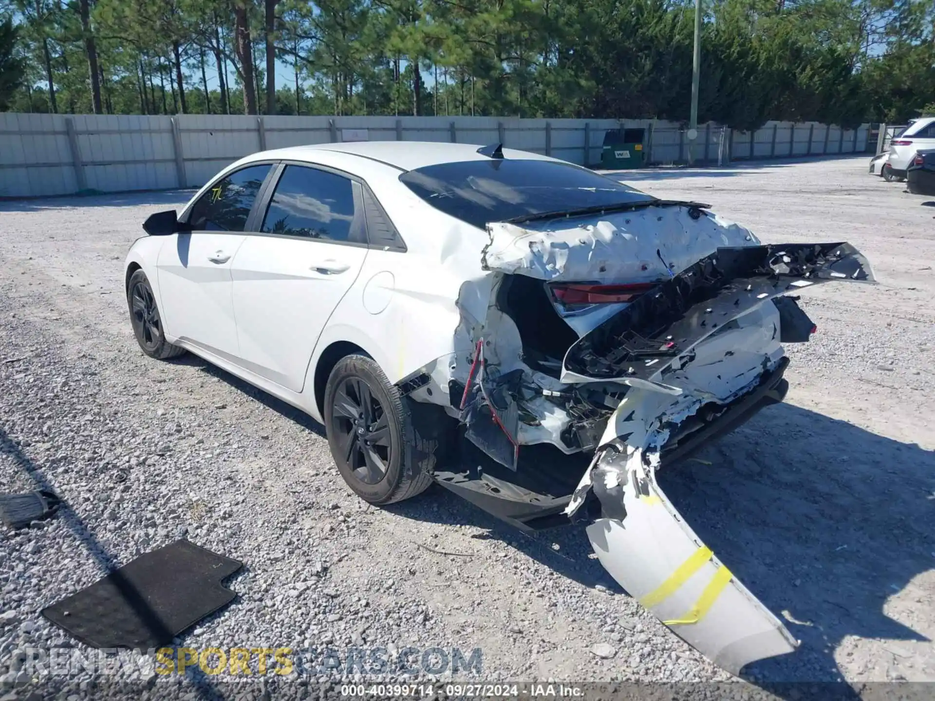 3 Photograph of a damaged car 5NPLS4AG2MH038347 HYUNDAI ELANTRA 2021