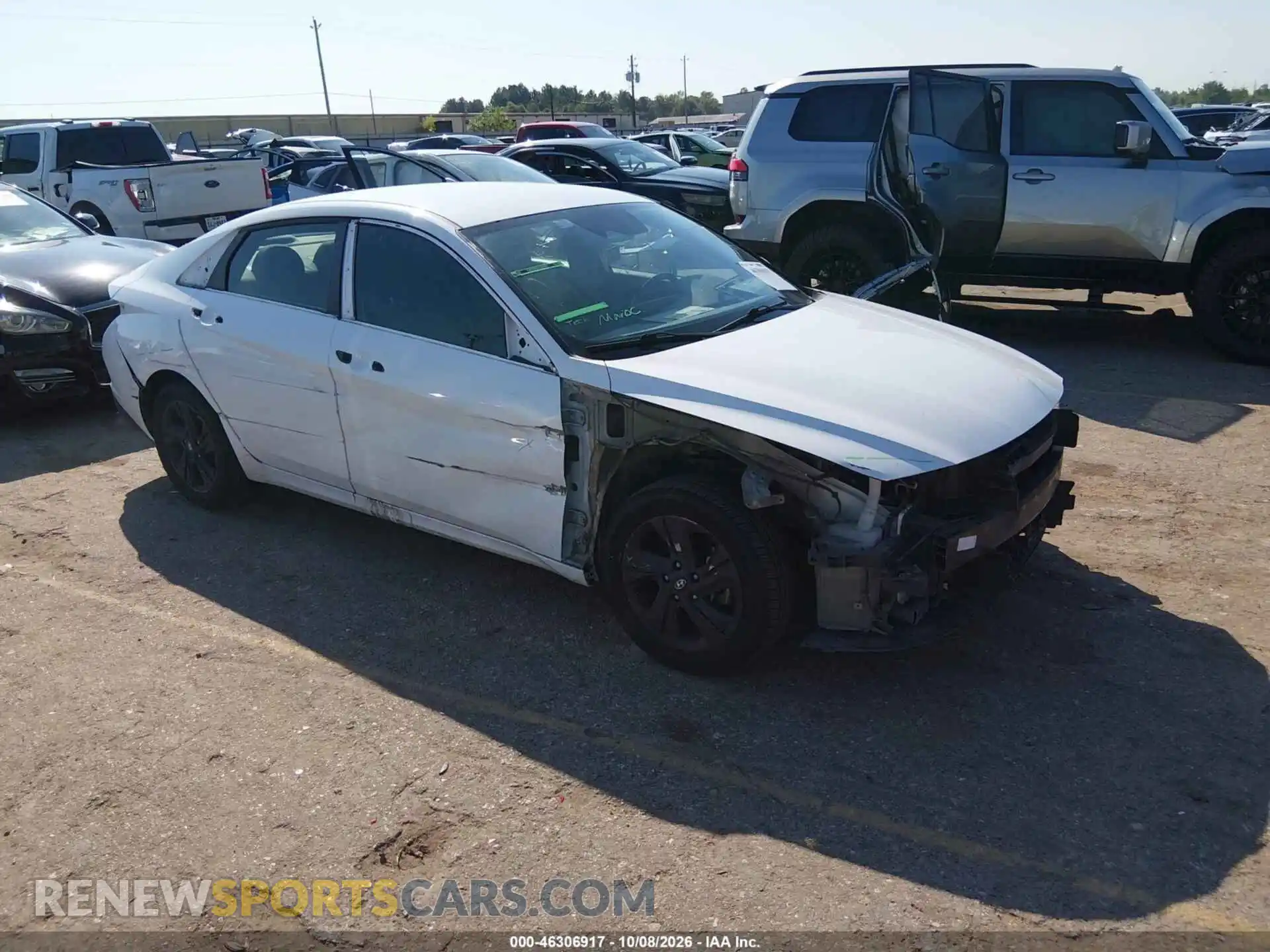 1 Photograph of a damaged car 5NPLS4AG3MH020682 HYUNDAI ELANTRA 2021