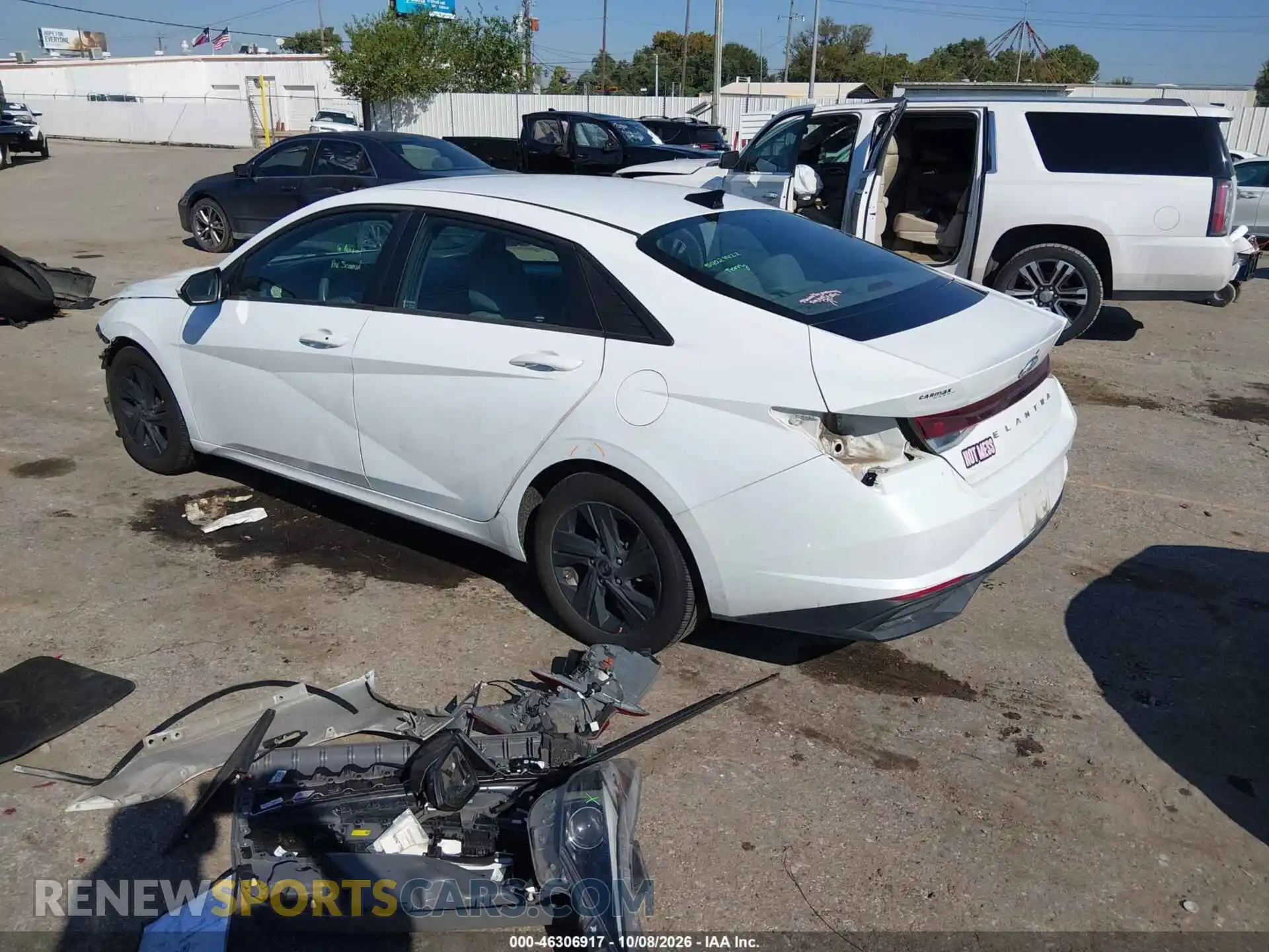 3 Photograph of a damaged car 5NPLS4AG3MH020682 HYUNDAI ELANTRA 2021