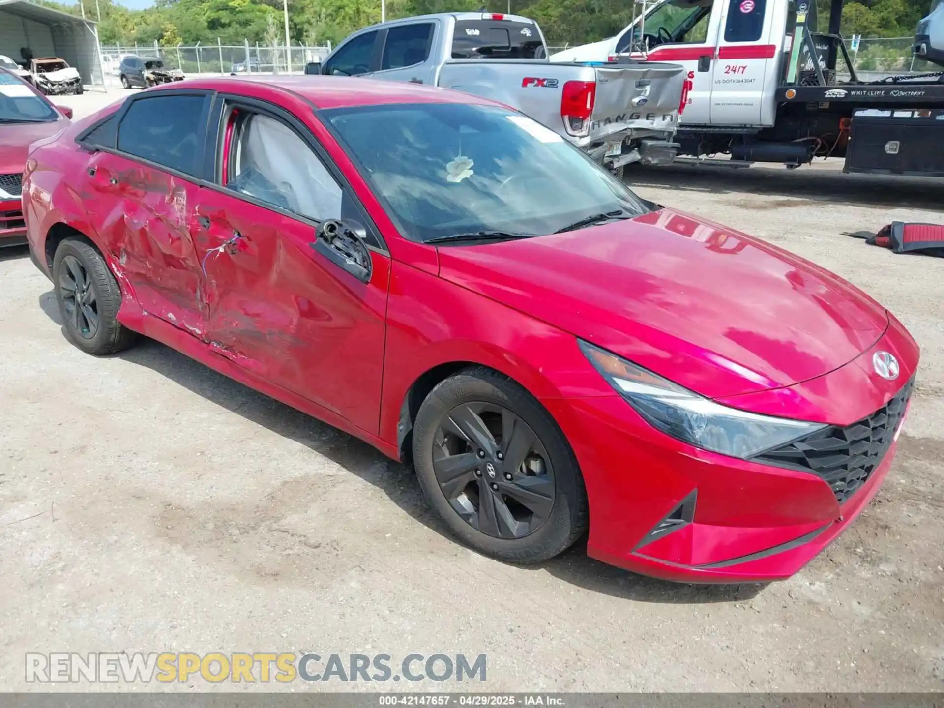 1 Photograph of a damaged car 5NPLS4AG3MH052015 HYUNDAI ELANTRA 2021