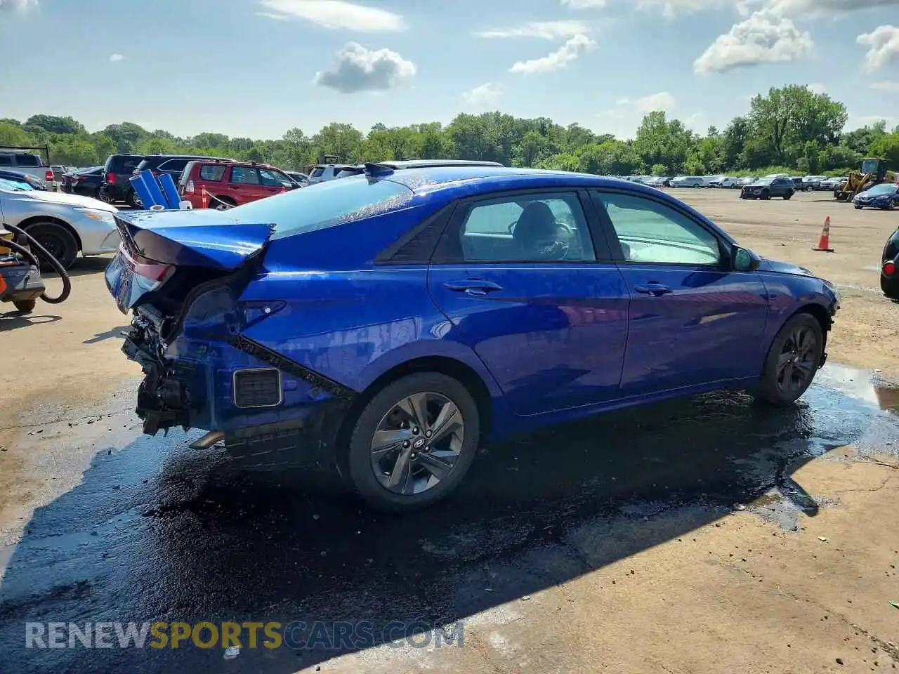3 Photograph of a damaged car 5NPLS4AG4MH009433 HYUNDAI ELANTRA 2021
