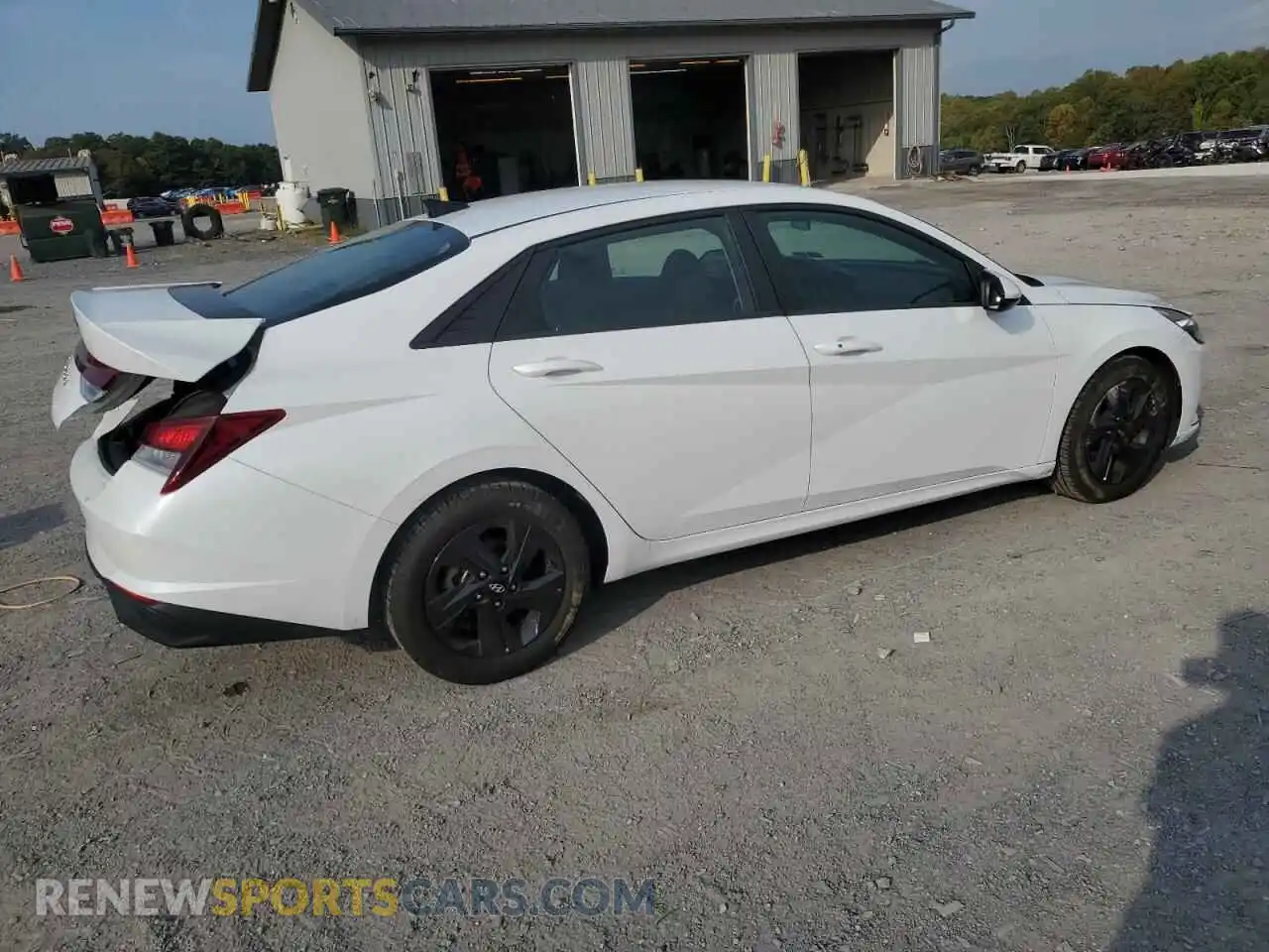 3 Photograph of a damaged car 5NPLS4AG4MH033098 HYUNDAI ELANTRA 2021
