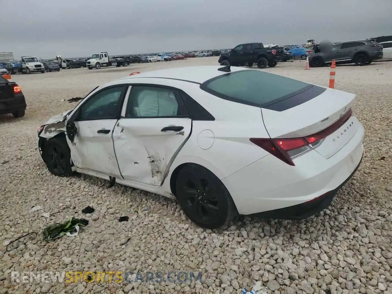 2 Photograph of a damaged car 5NPLS4AG5MH027343 HYUNDAI ELANTRA 2021