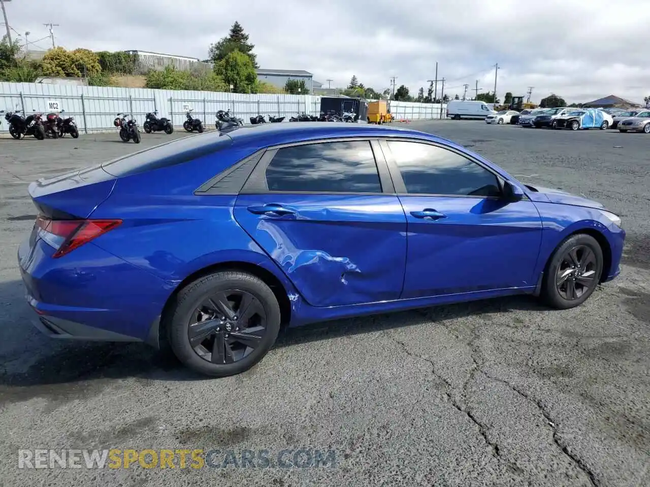 3 Photograph of a damaged car 5NPLS4AG6MH052848 HYUNDAI ELANTRA 2021