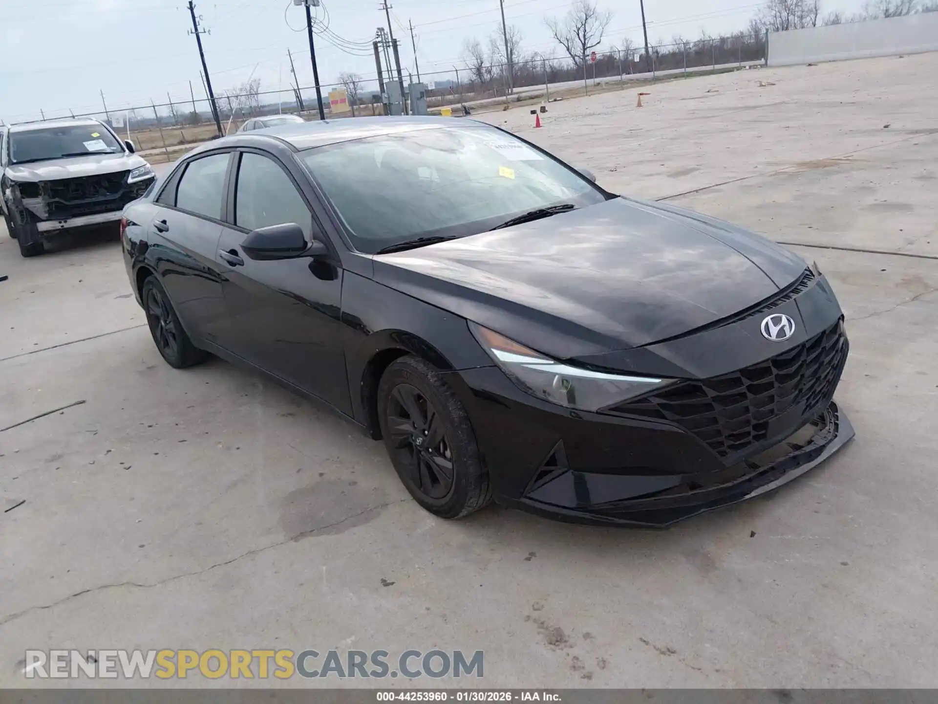1 Photograph of a damaged car 5NPLS4AG7MH005683 HYUNDAI ELANTRA 2021