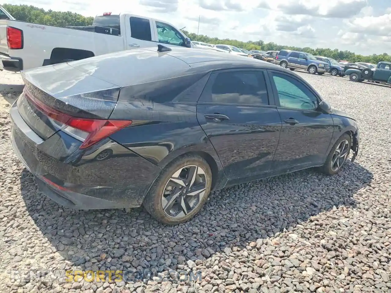 3 Photograph of a damaged car 5NPLS4AG8MH037770 HYUNDAI ELANTRA 2021