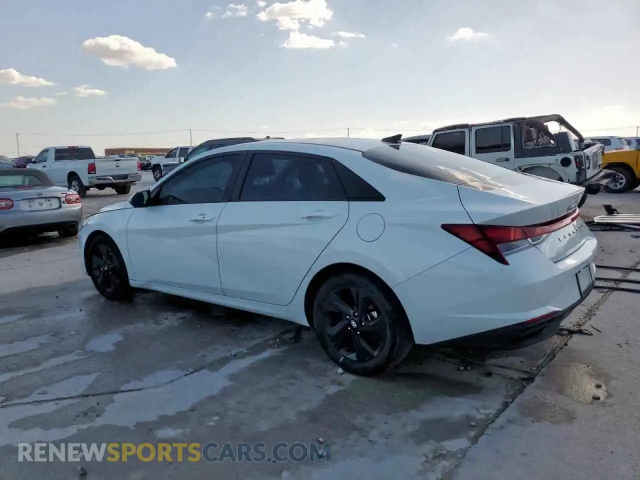 2 Photograph of a damaged car 5NPLS4AGXMH031372 HYUNDAI ELANTRA 2021