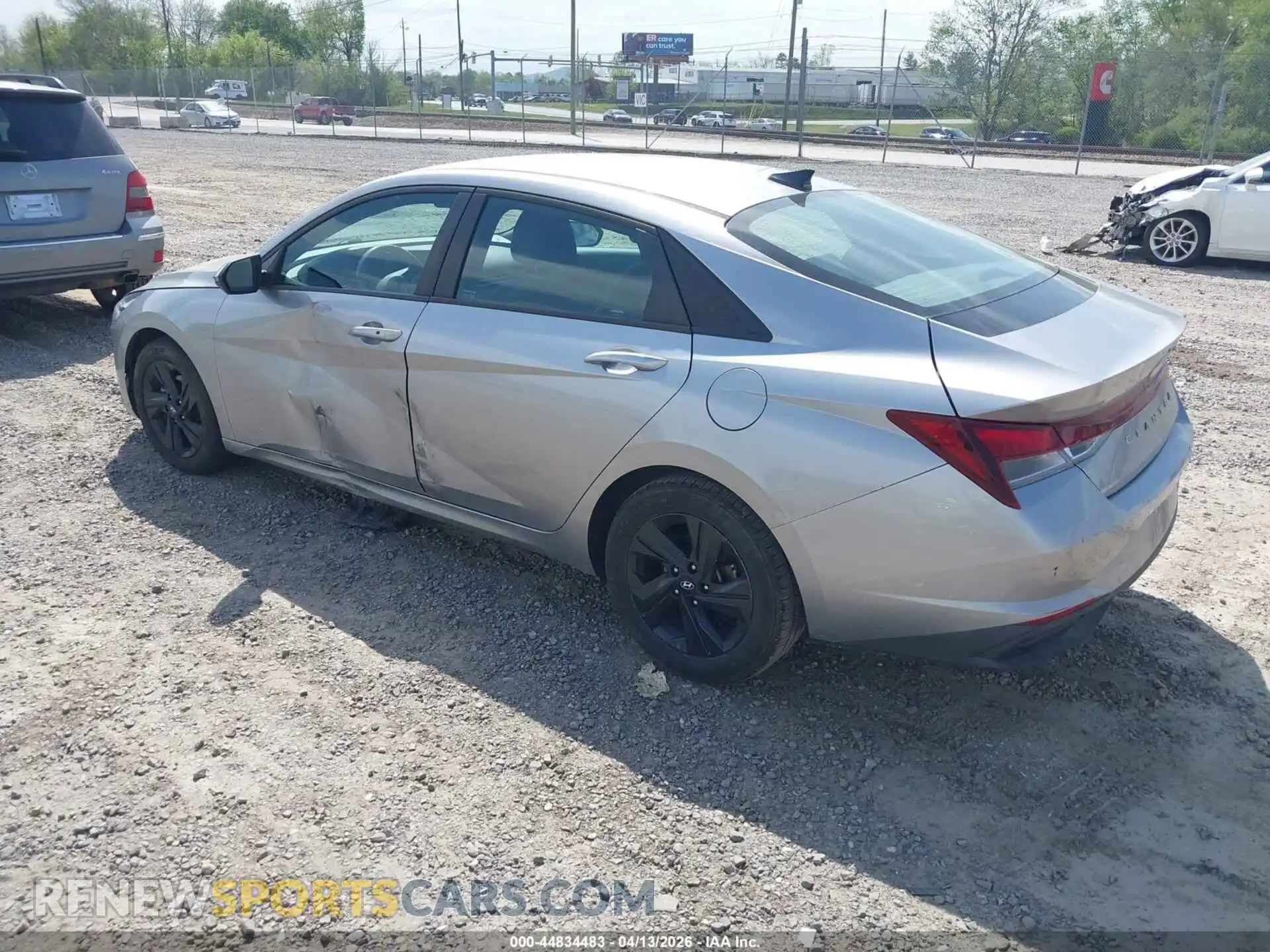 3 Photograph of a damaged car 5NPLS4AGXMH035583 HYUNDAI ELANTRA 2021