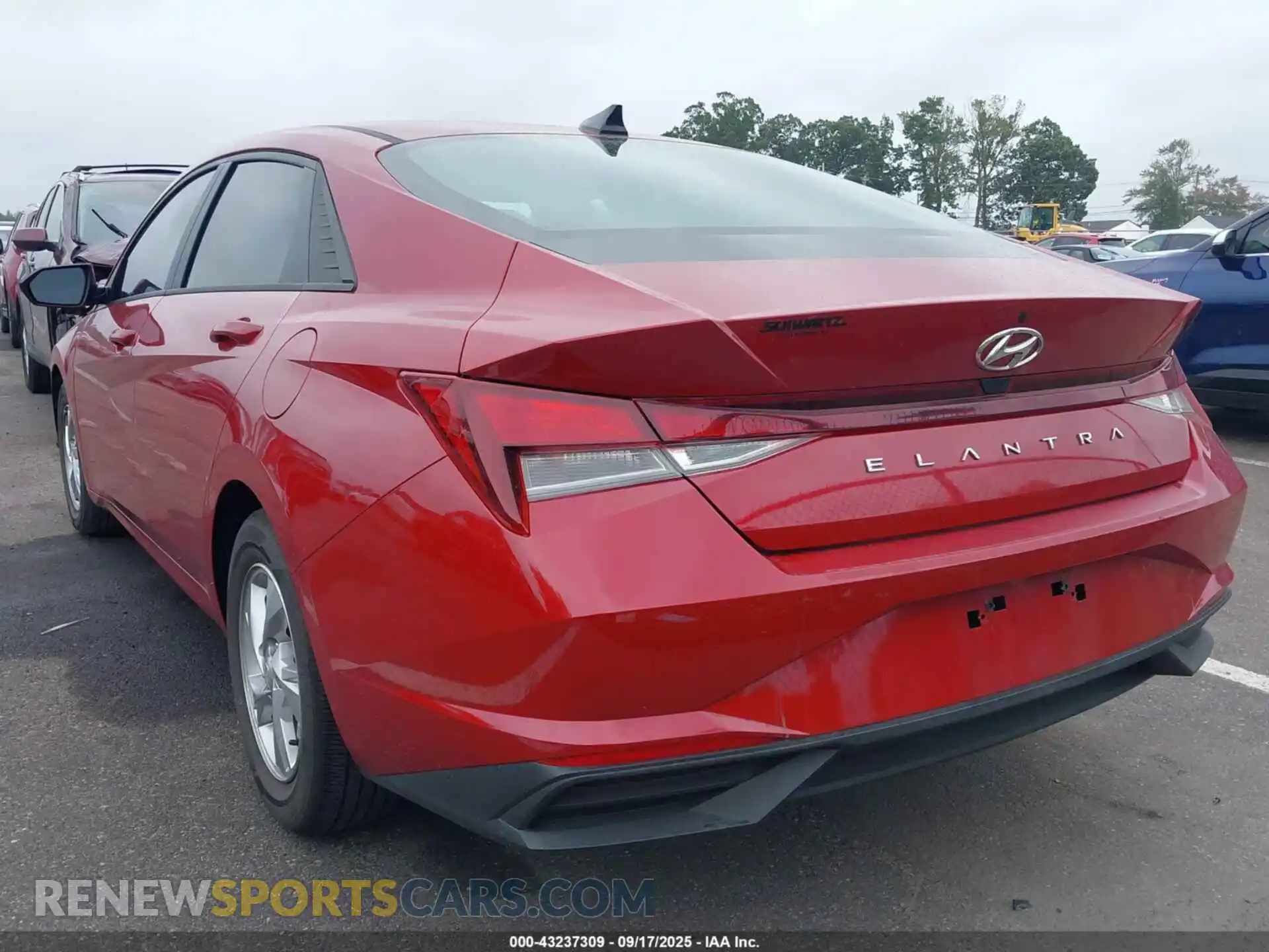 3 Photograph of a damaged car KMHLL4AG5MU173224 HYUNDAI ELANTRA 2021