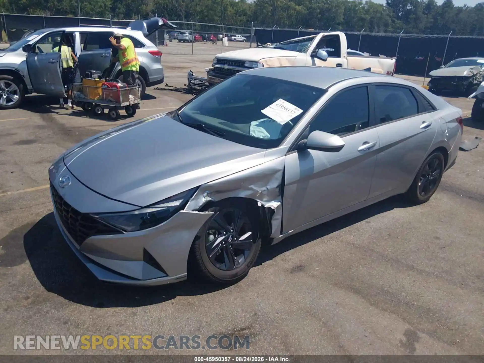 2 Photograph of a damaged car 5NPLS4AG3NH068538 HYUNDAI ELANTRA 2022