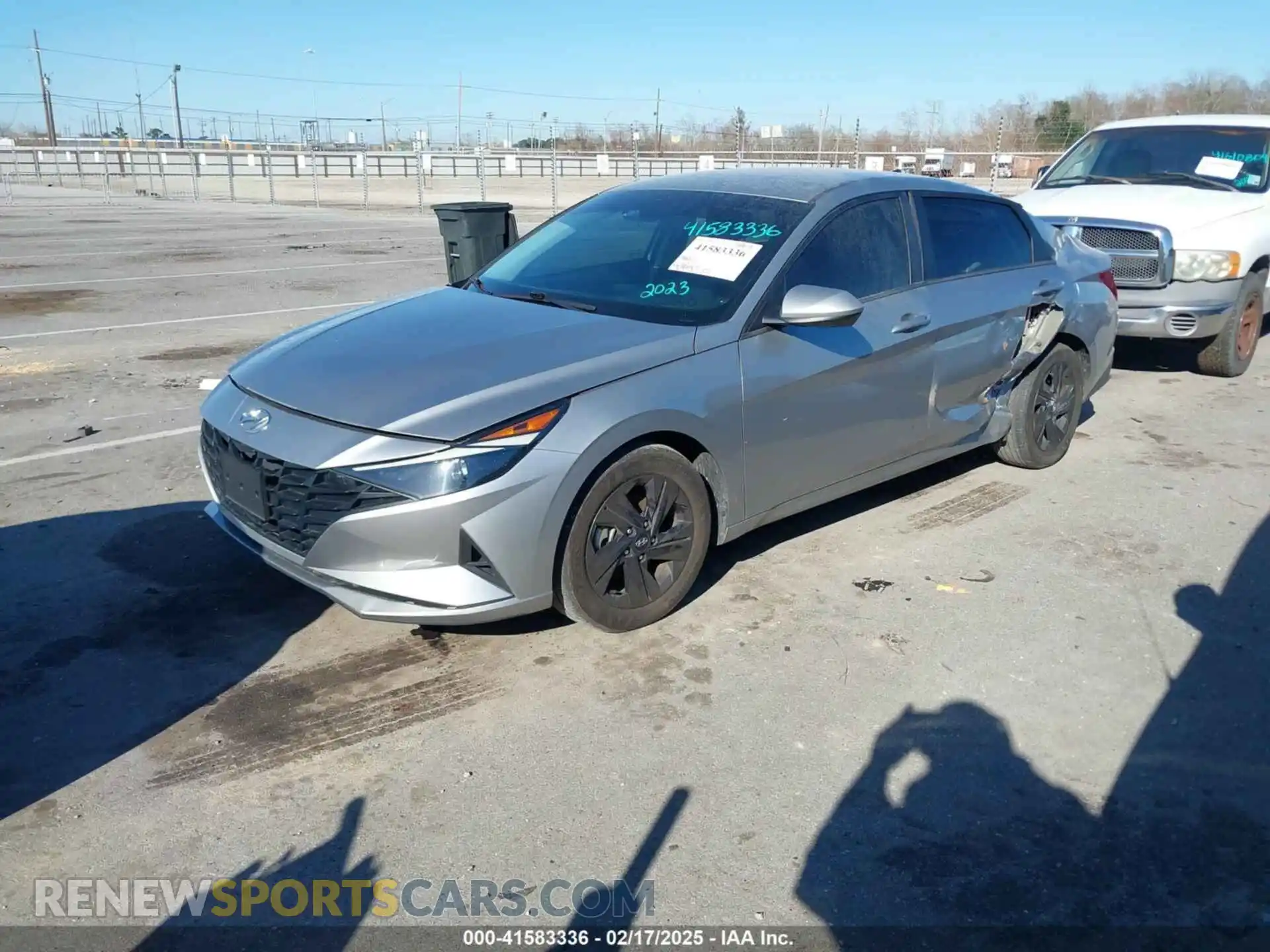 2 Фотография поврежденного автомобиля 5NPLM4AGXPH104027 HYUNDAI ELANTRA 2023