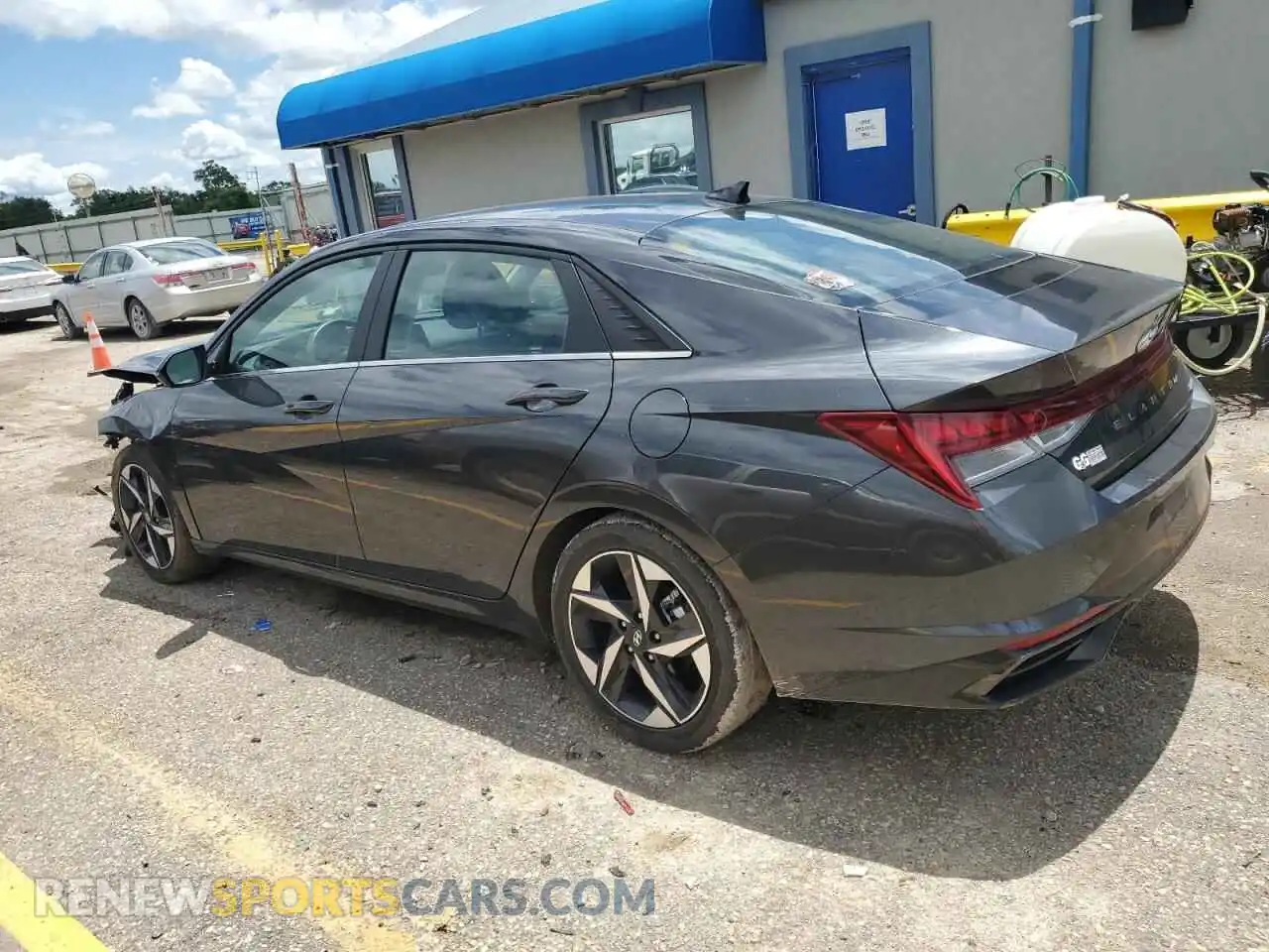 2 fotografías del automóvil dañado 5NPLP4AG3PH097350 HYUNDAI ELANTRA 2023