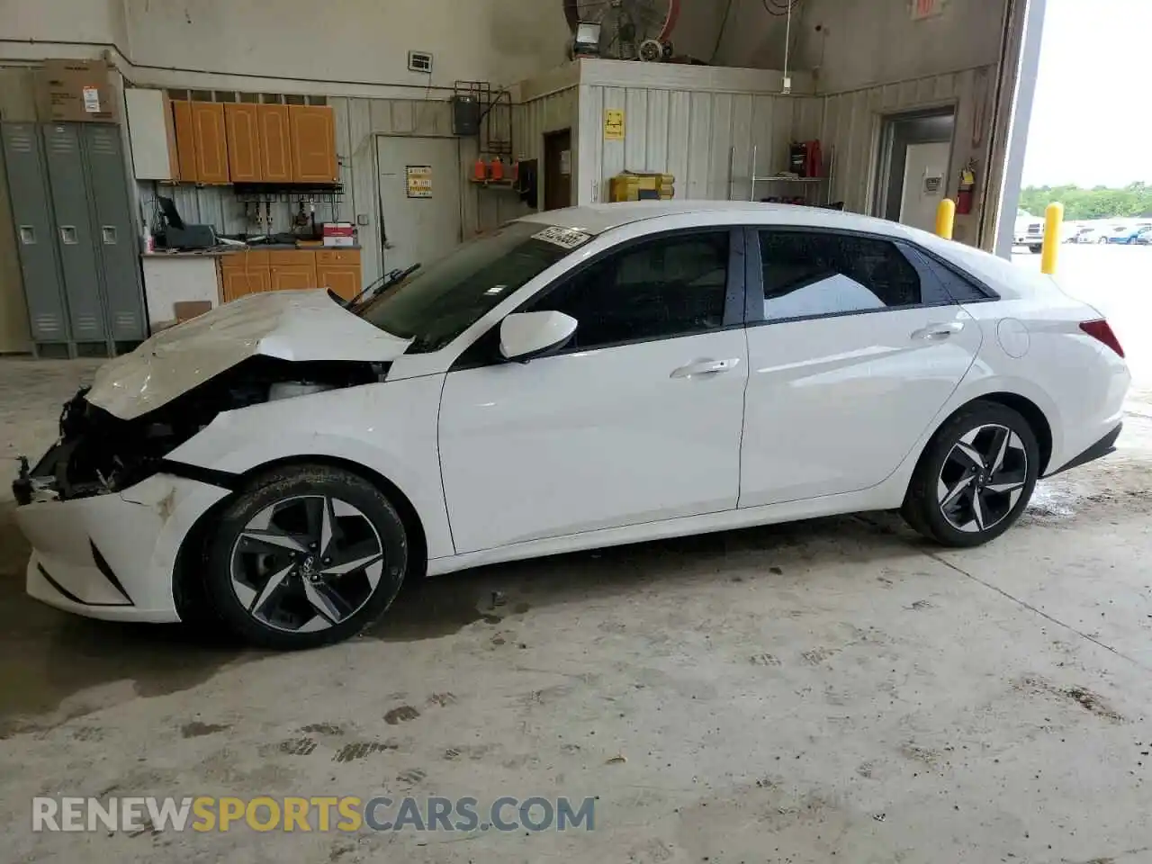 1 Фотография поврежденного автомобиля 5NPLS4AG4PH115109 HYUNDAI ELANTRA 2023