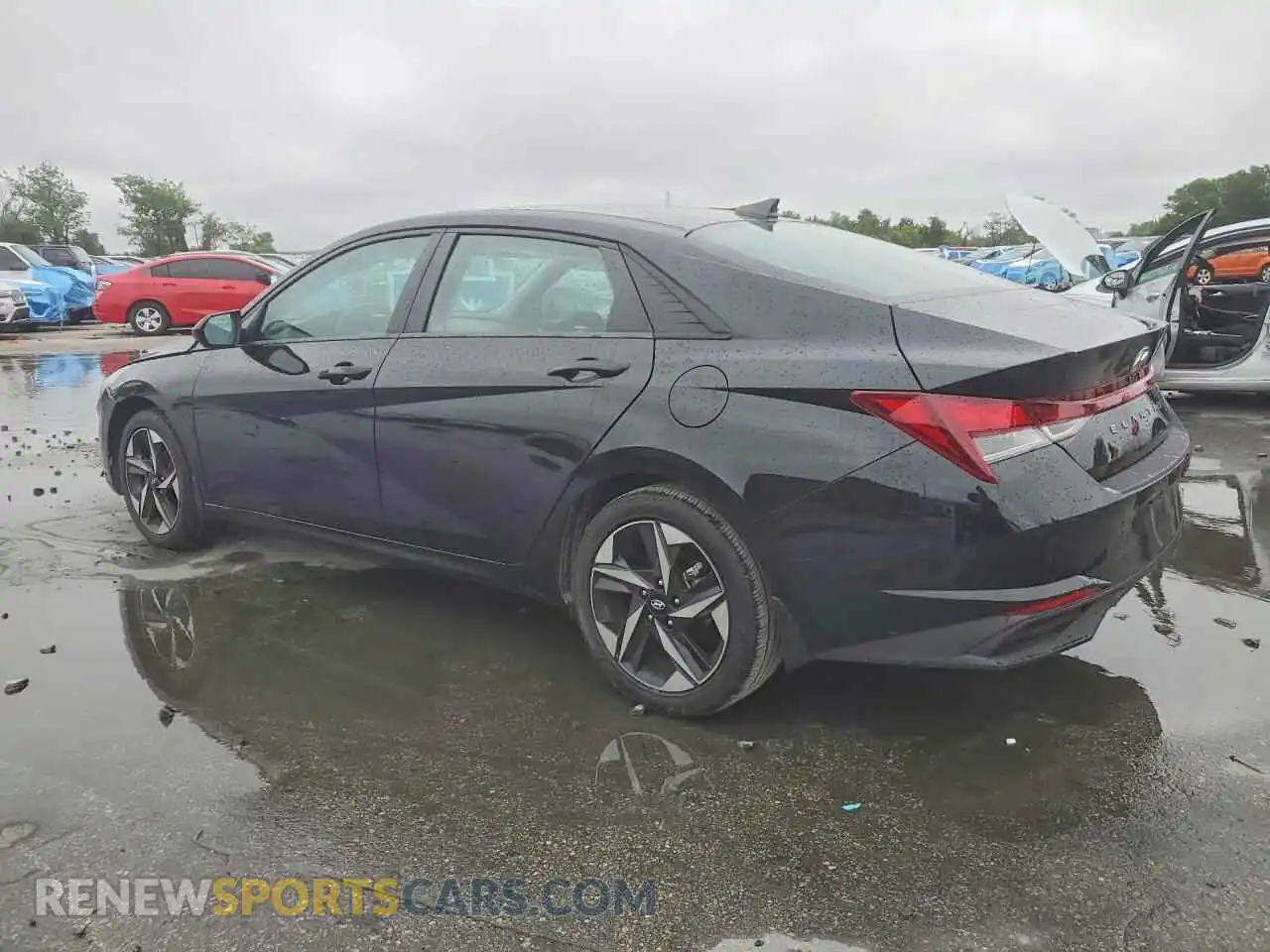 2 fotografías del automóvil dañado 5NPLS4AG7PH114827 HYUNDAI ELANTRA 2023