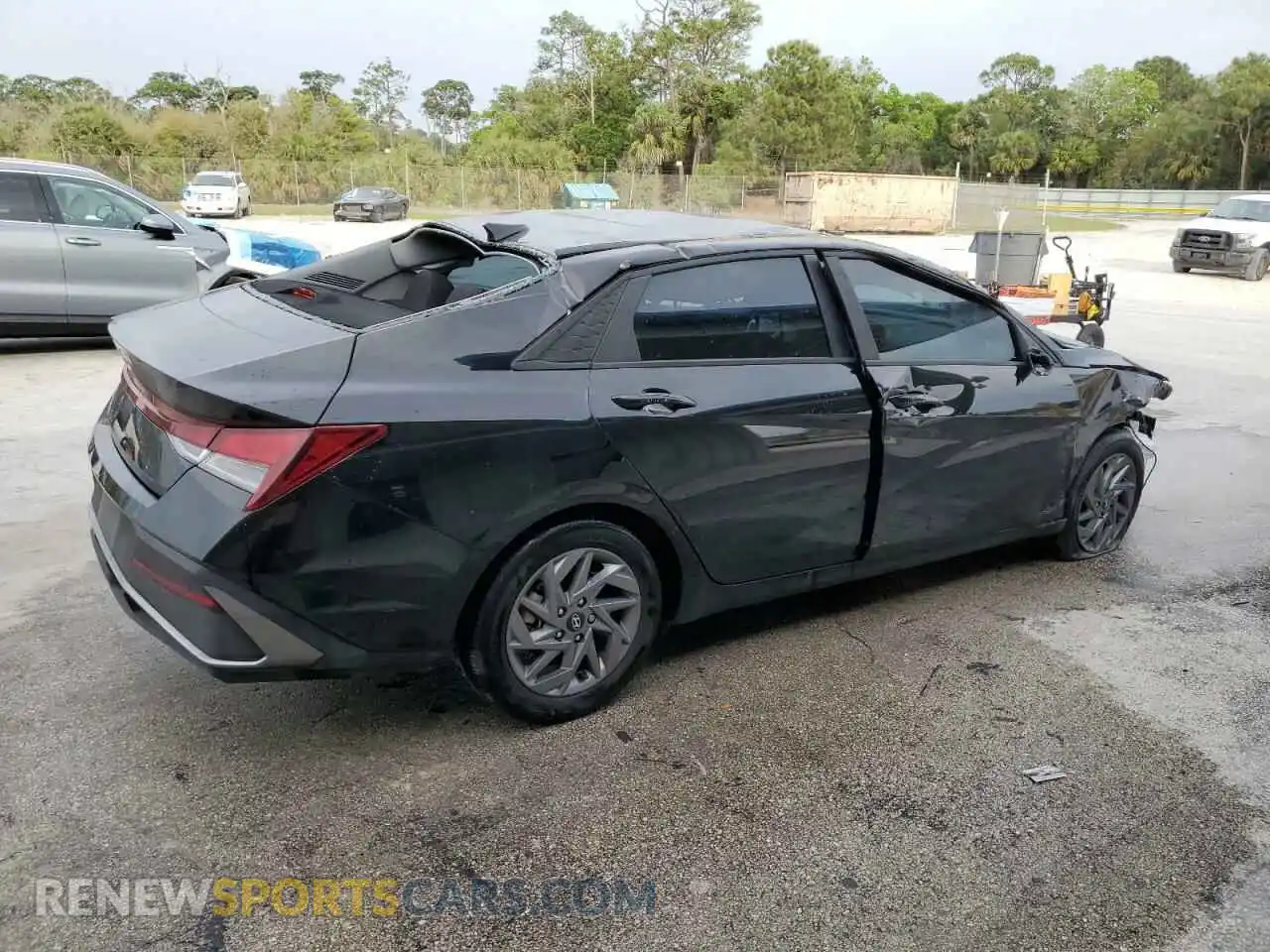 3 Фотография поврежденного автомобиля KMHLM4DGXRU703834 HYUNDAI ELANTRA 2024