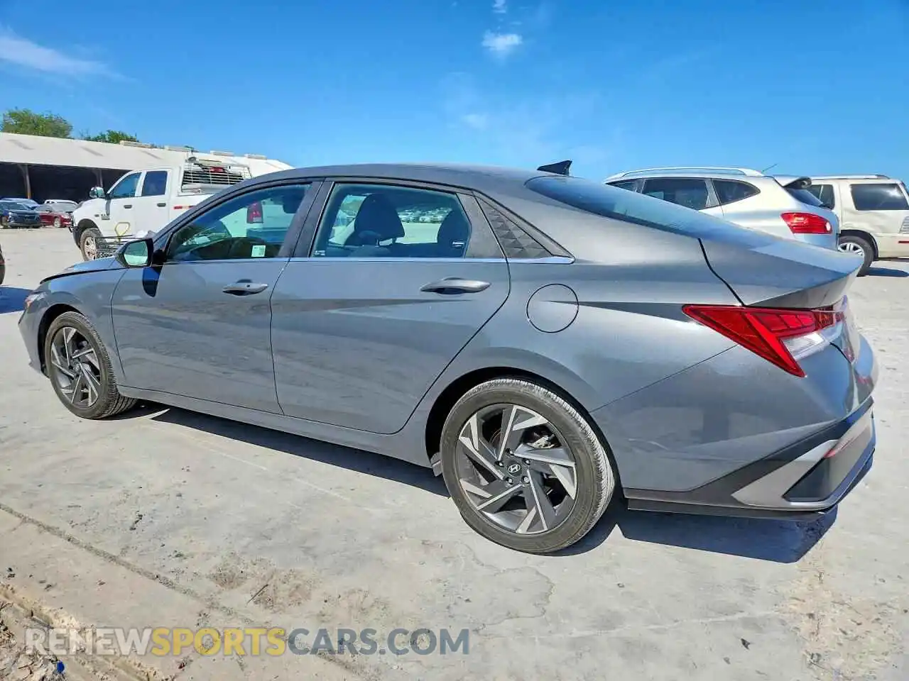 2 fotografías del automóvil dañado KMHLS4DG4RU789986 HYUNDAI ELANTRA 2024