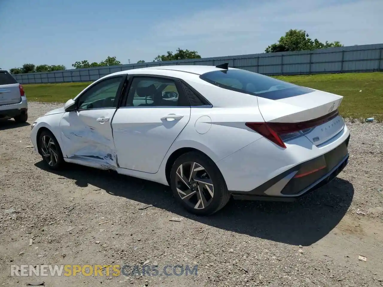 2 fotografías del automóvil dañado KMHLS4DG5RU680517 HYUNDAI ELANTRA 2024