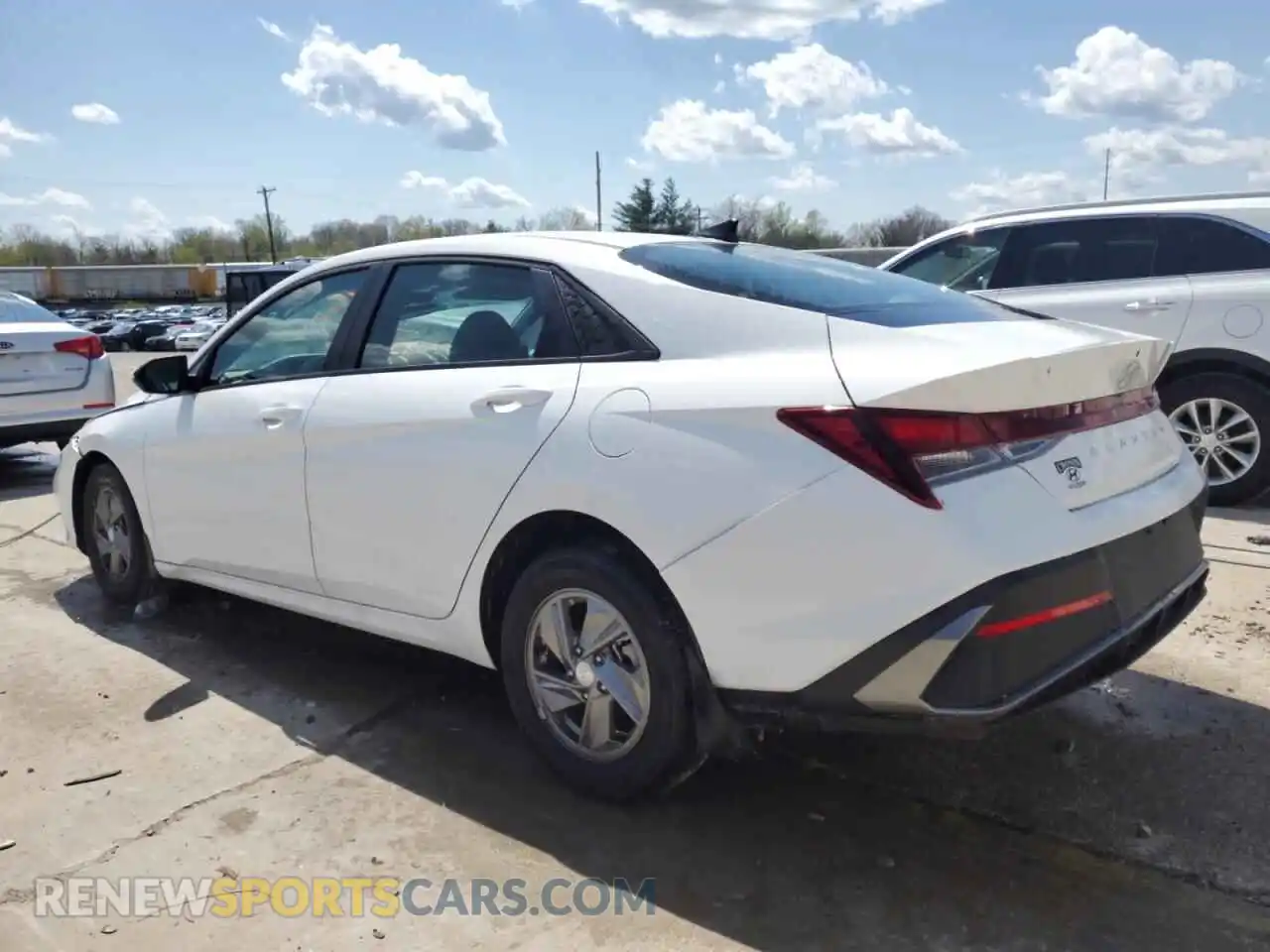 2 Photograph of a damaged car KMHLL4DG3SU915919 HYUNDAI ELANTRA 2025