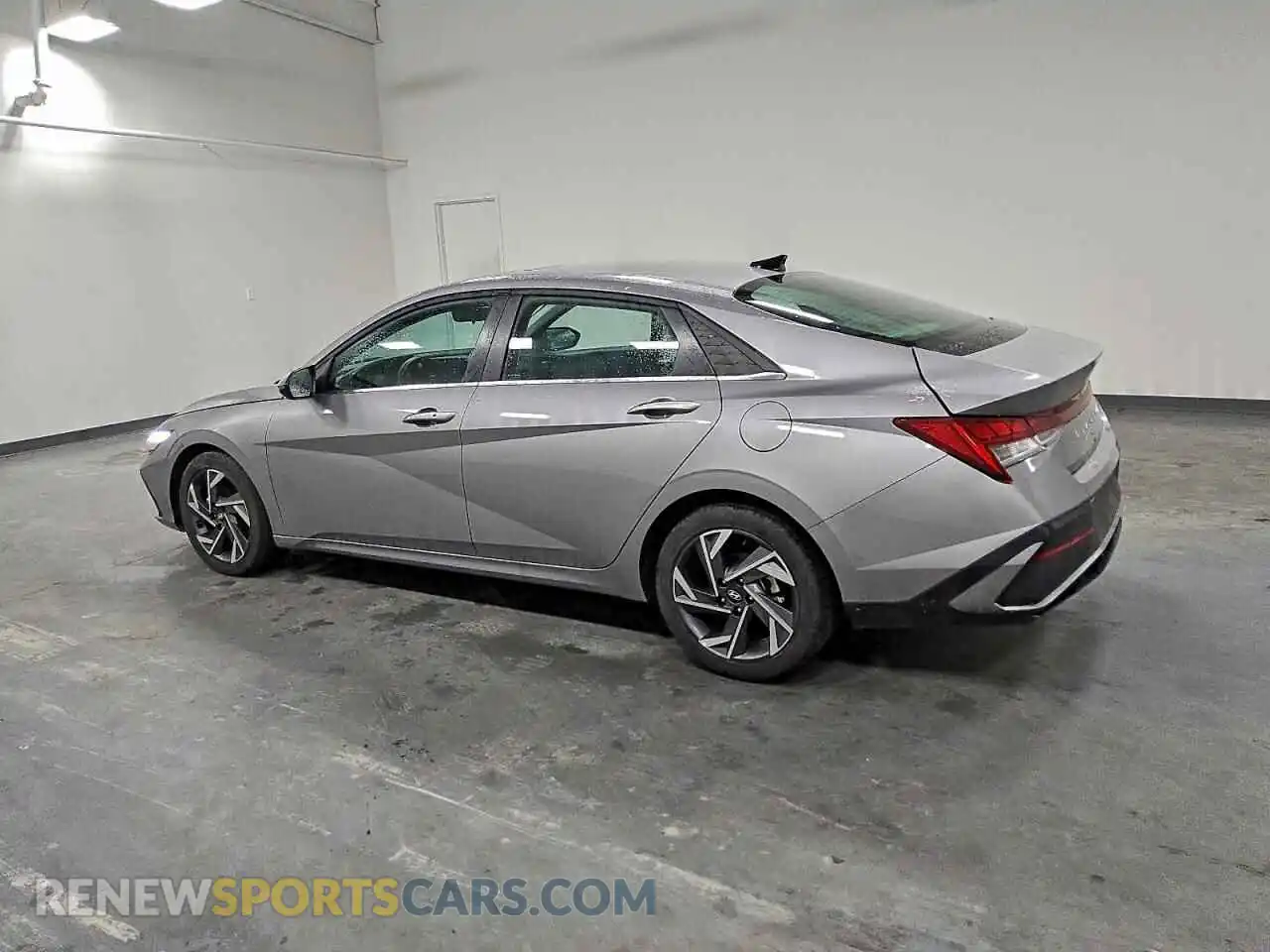 2 Photograph of a damaged car KMHLS4DG0SU981718 HYUNDAI ELANTRA 2025