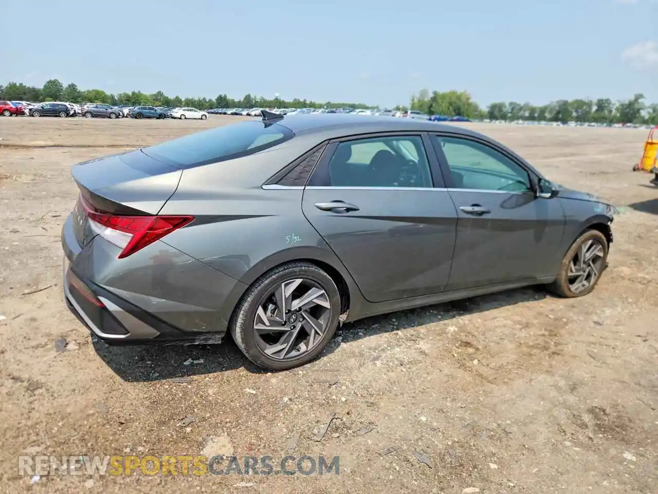 3 Photograph of a damaged car KMHLS4DG8SU909021 HYUNDAI ELANTRA 2025
