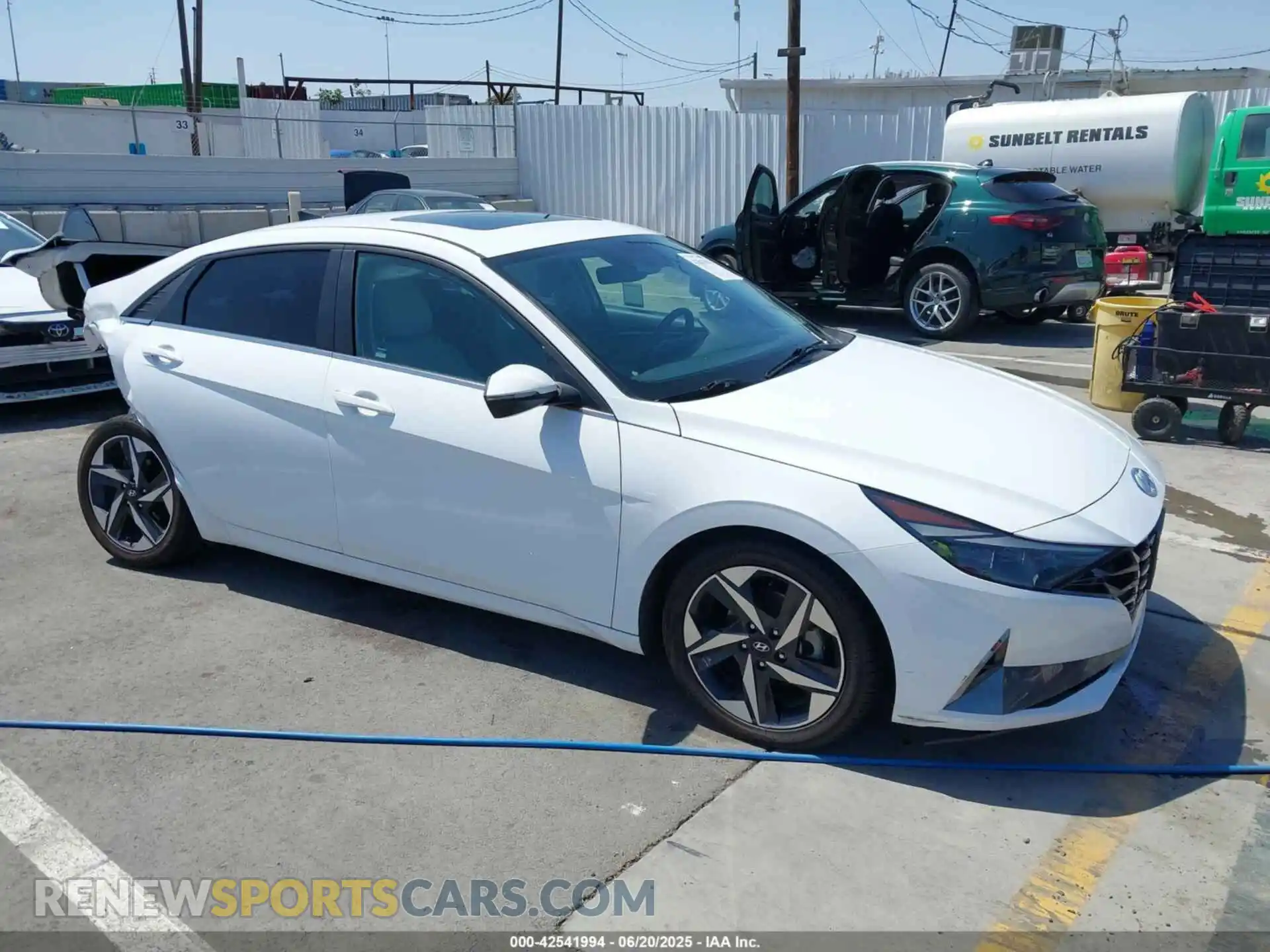 1 Photograph of a damaged car KMHLN4AJ2MU003862 HYUNDAI ELANTRA HYBRID 2021