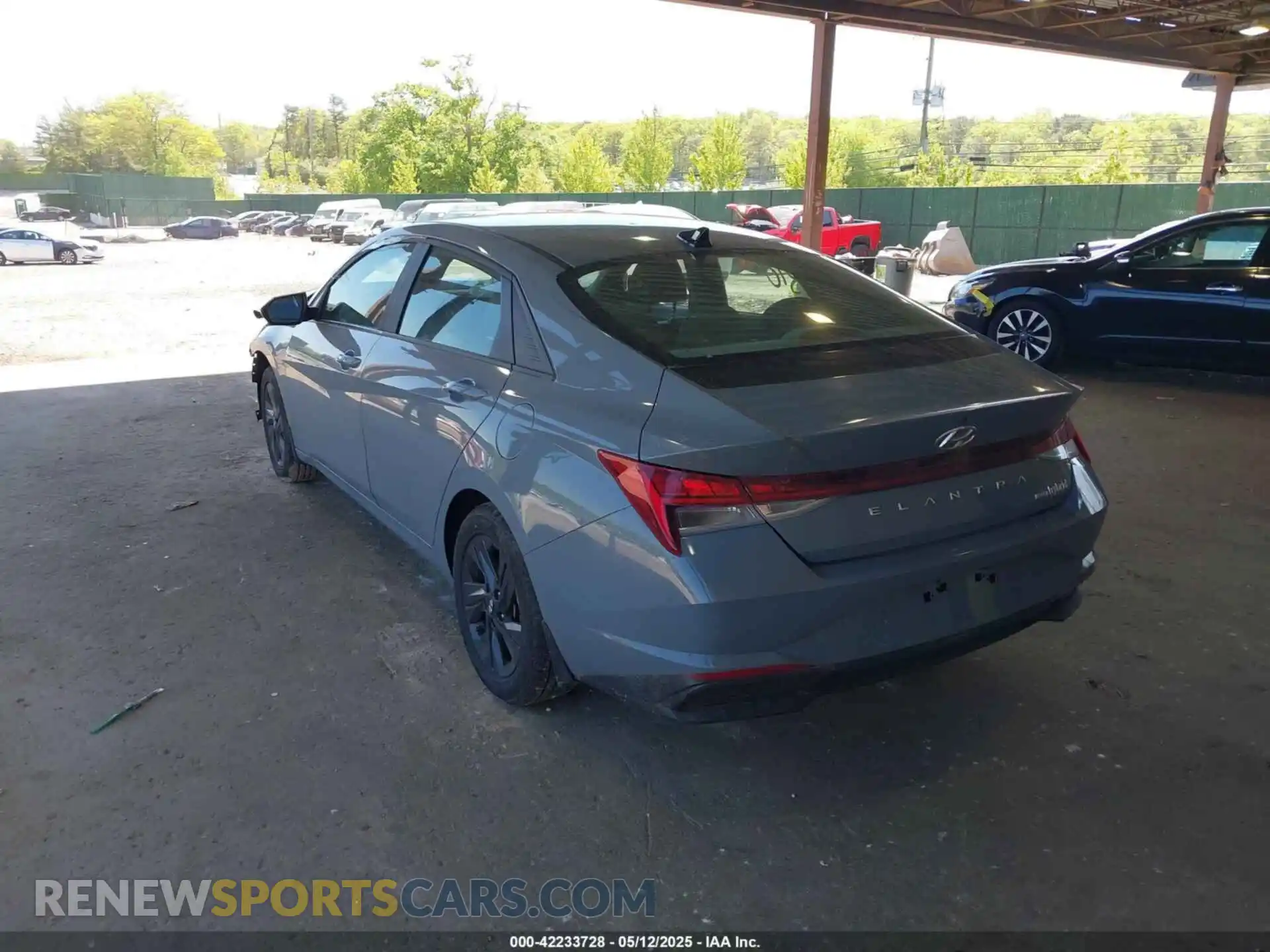 3 Photograph of a damaged car KMHLM4AJ1NU024044 HYUNDAI ELANTRA HYBRID 2022