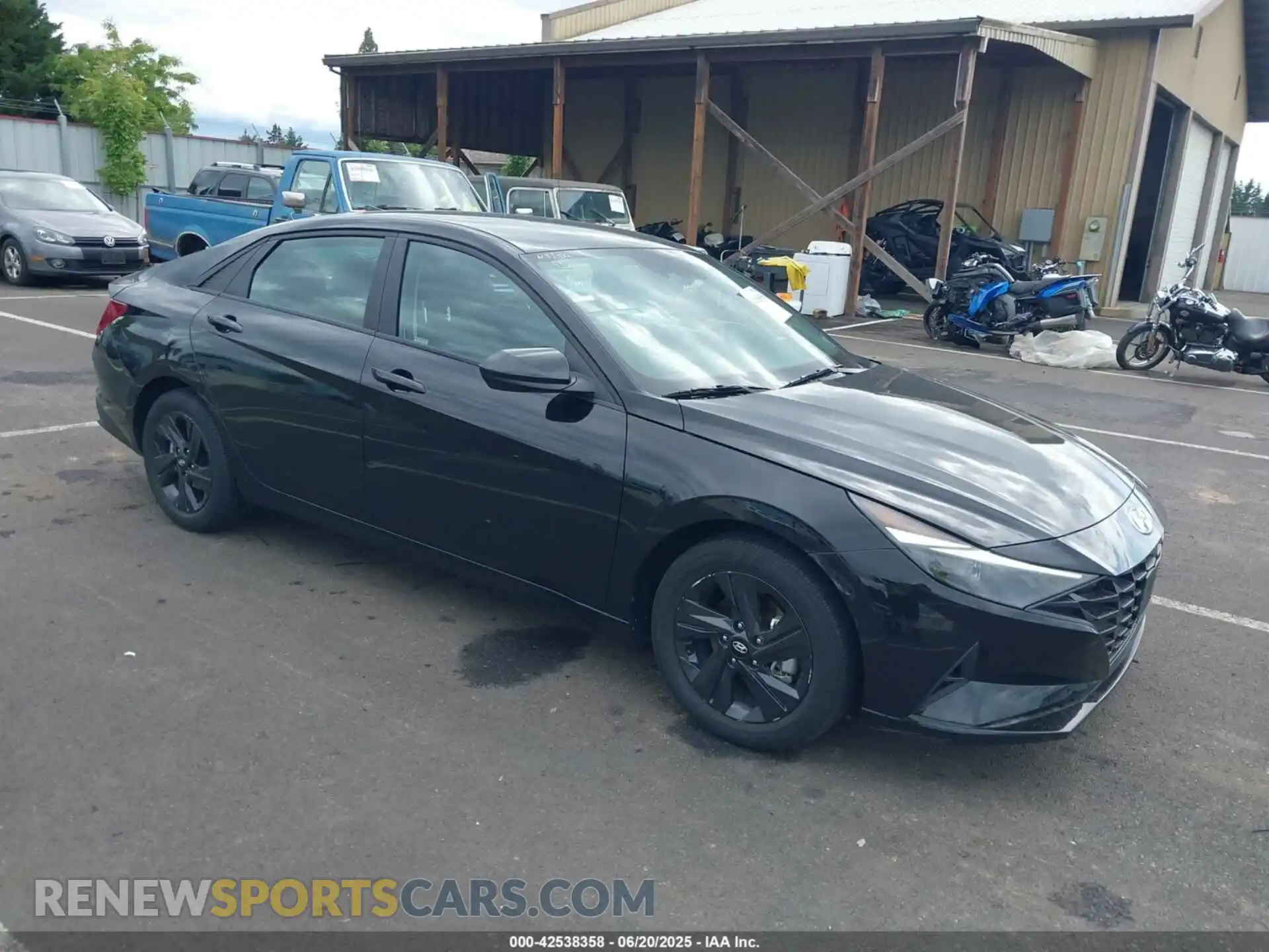 1 Photograph of a damaged car KMHLM4AJ0PU082696 HYUNDAI ELANTRA HYBRID 2023
