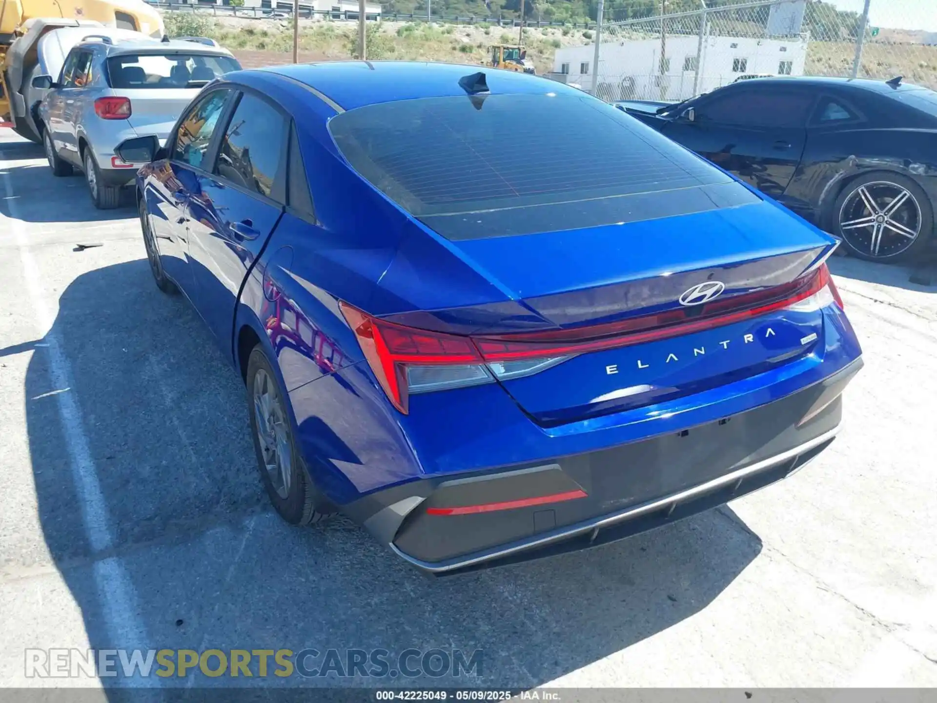 3 Photograph of a damaged car KMHLM4DJXSU140799 HYUNDAI ELANTRA HYBRID 2025