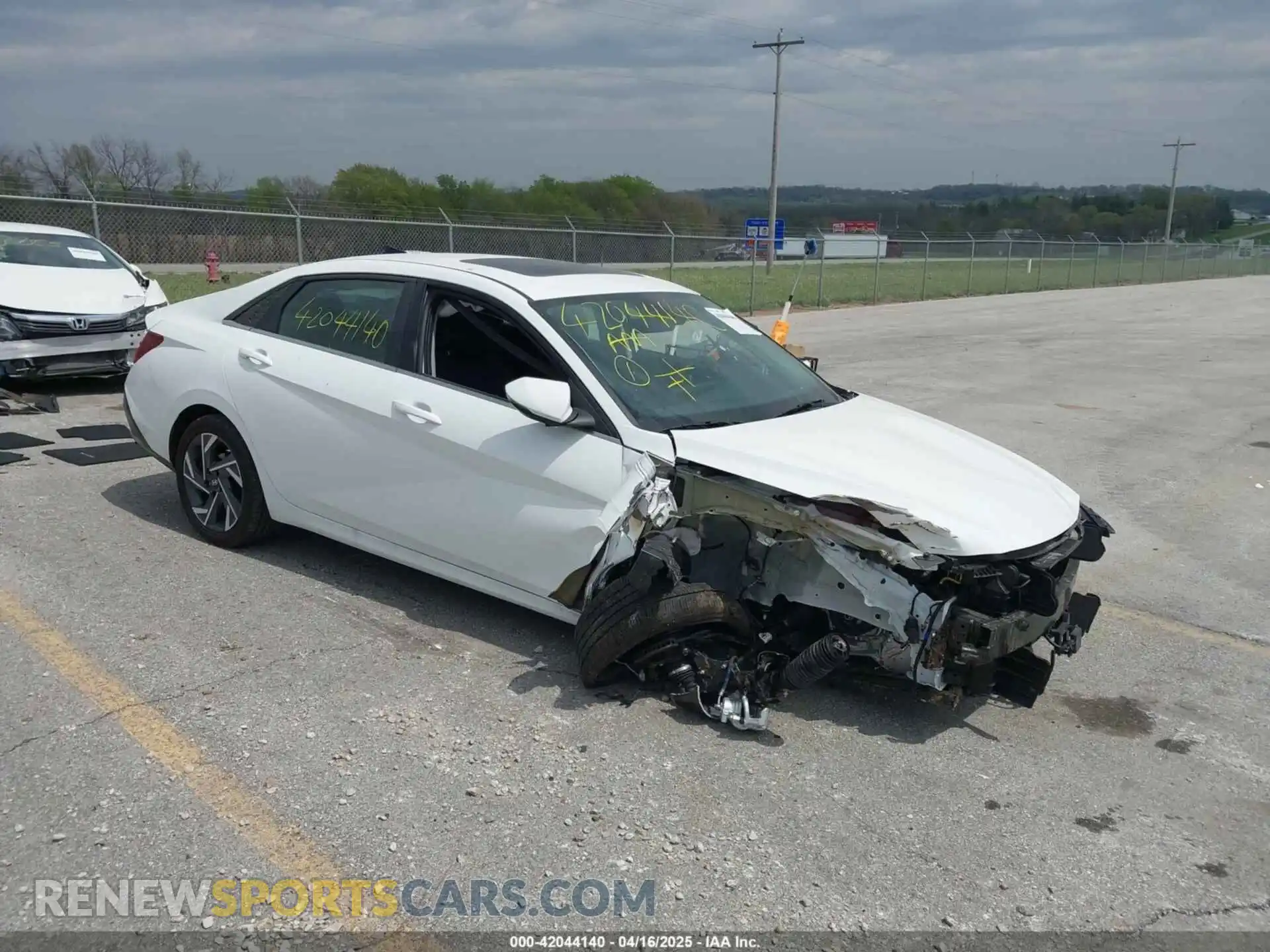 1 Photograph of a damaged car KMHLN4DJ5SU134793 HYUNDAI ELANTRA HYBRID 2025
