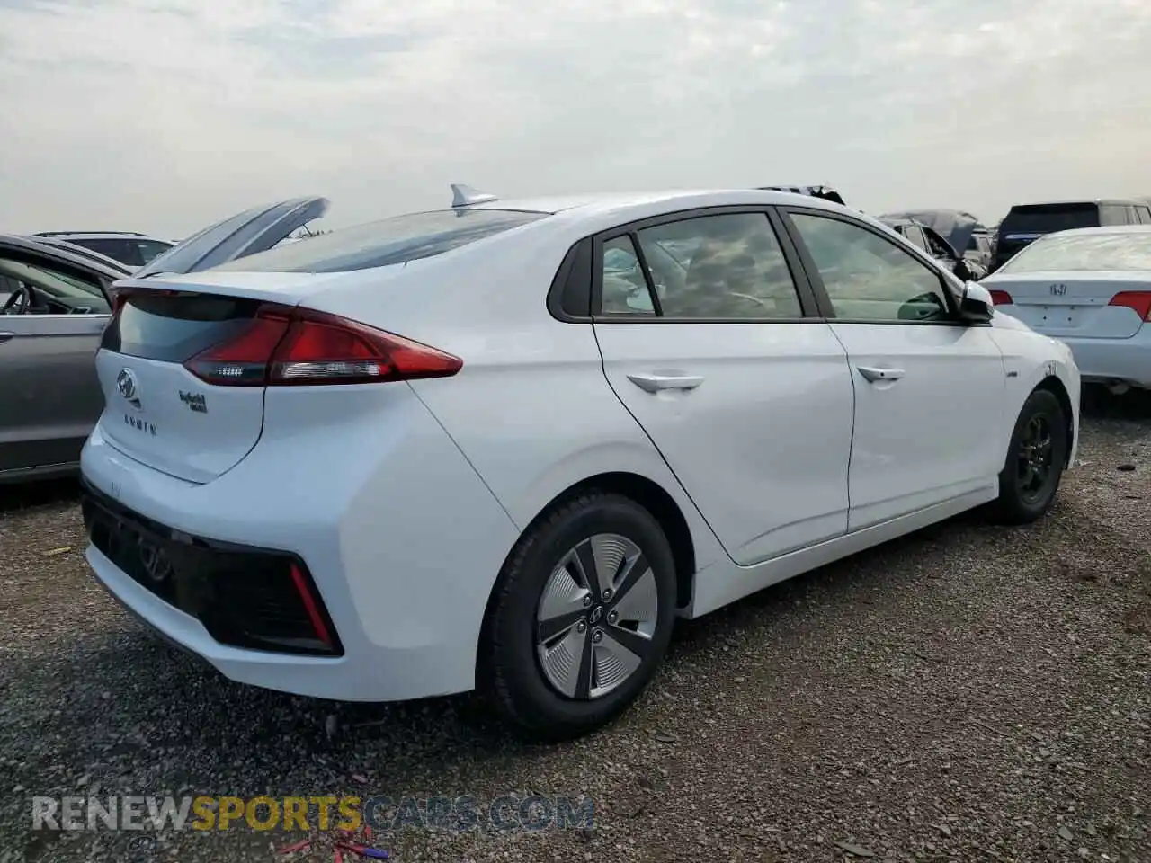 3 Photograph of a damaged car KMHC65LC3KU173517 HYUNDAI IONIQ 2019