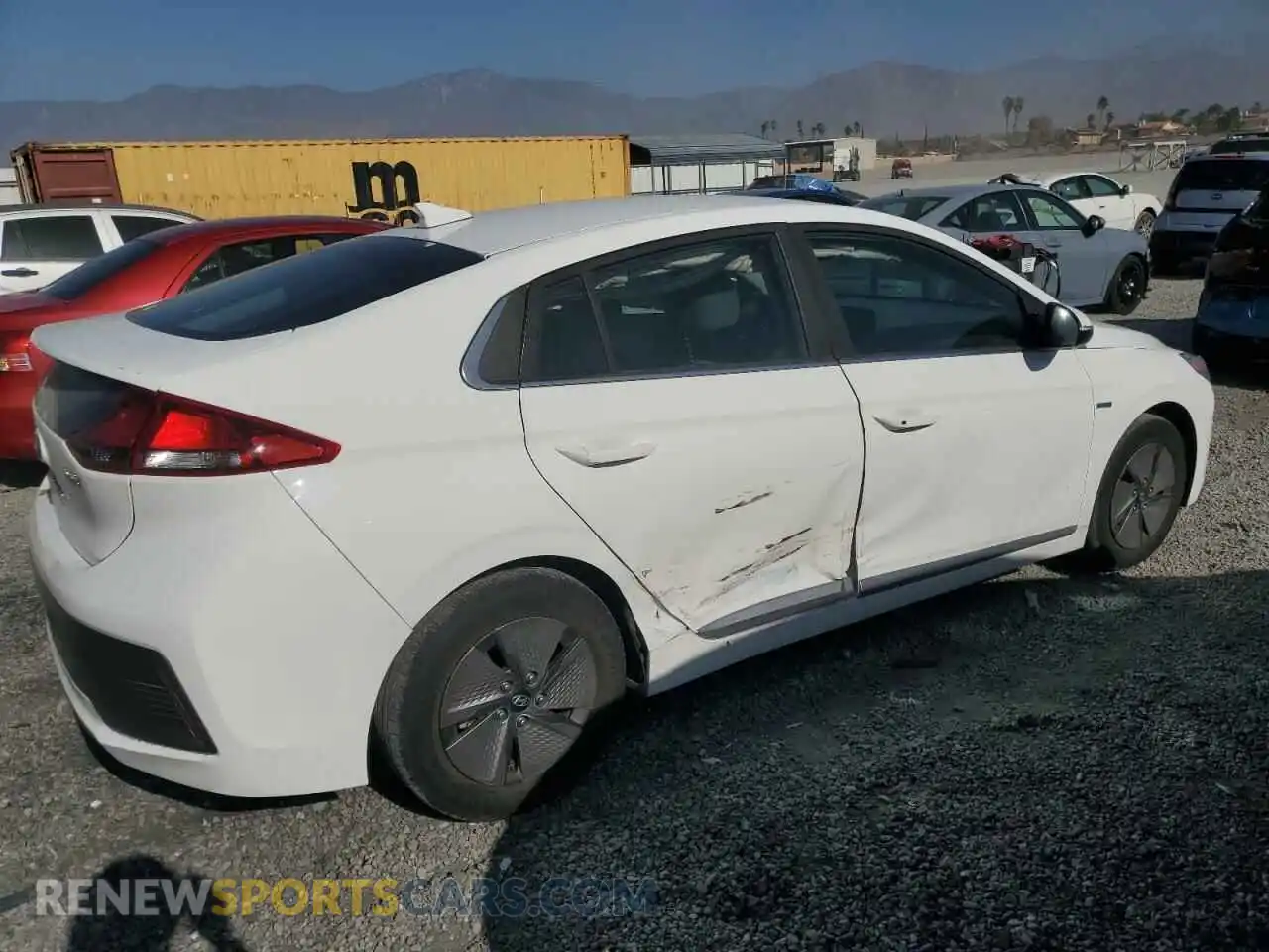 3 Photograph of a damaged car KMHC75LC2LU188945 HYUNDAI IONIQ 2020