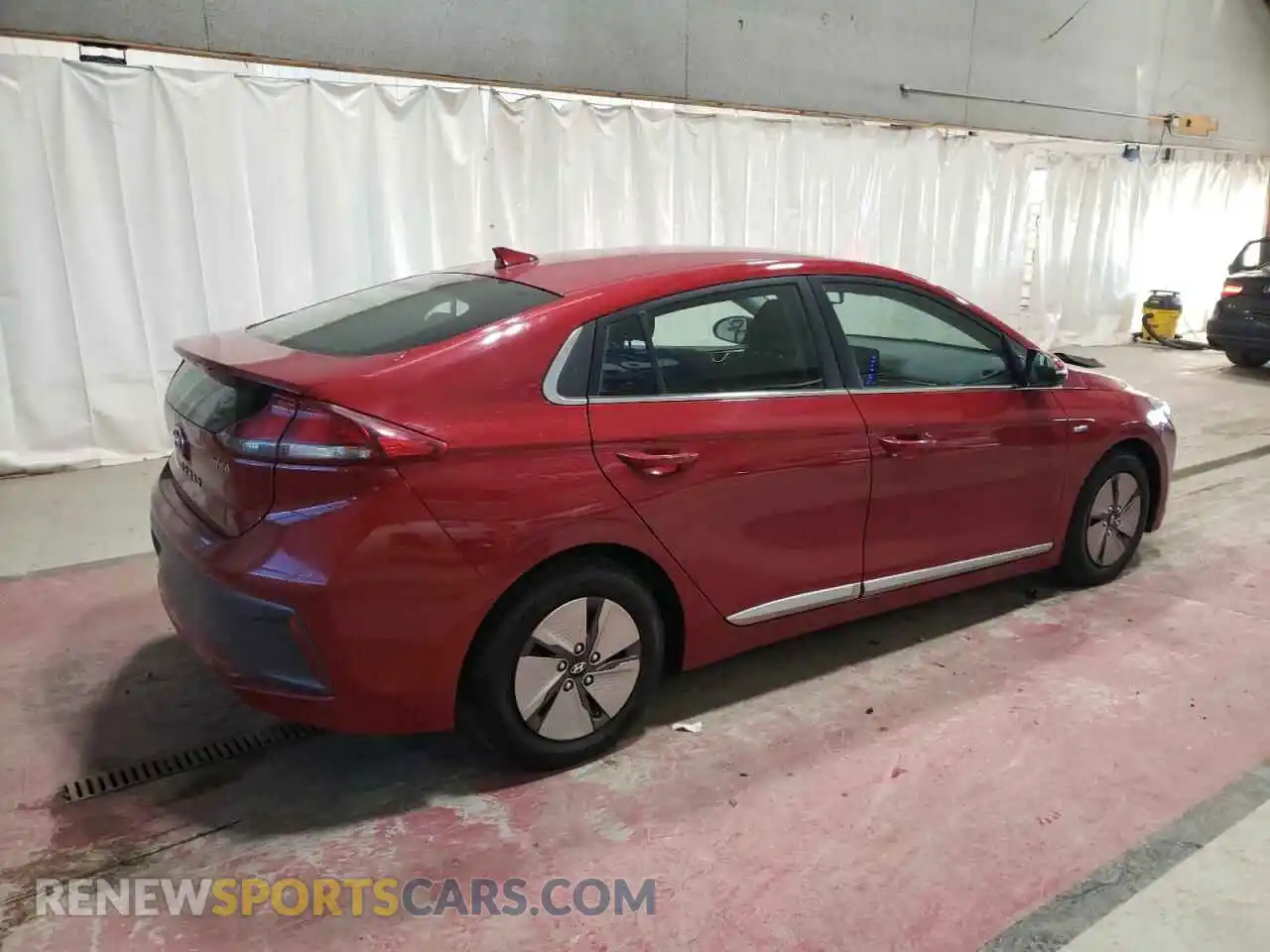 3 Photograph of a damaged car KMHC75LC2LU215237 HYUNDAI IONIQ 2020