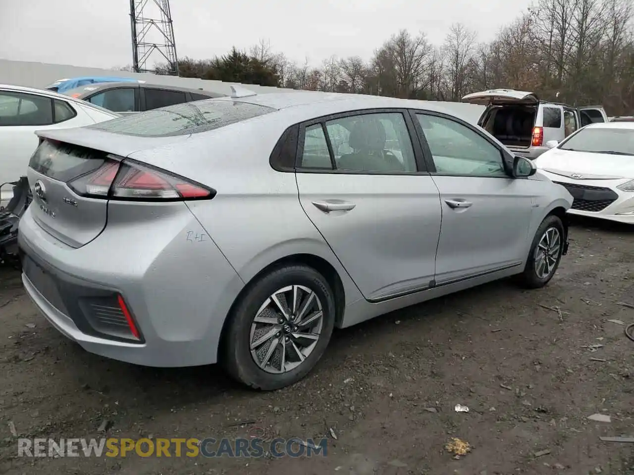 3 Photograph of a damaged car KMHC75LJ4LU072984 HYUNDAI IONIQ 2020