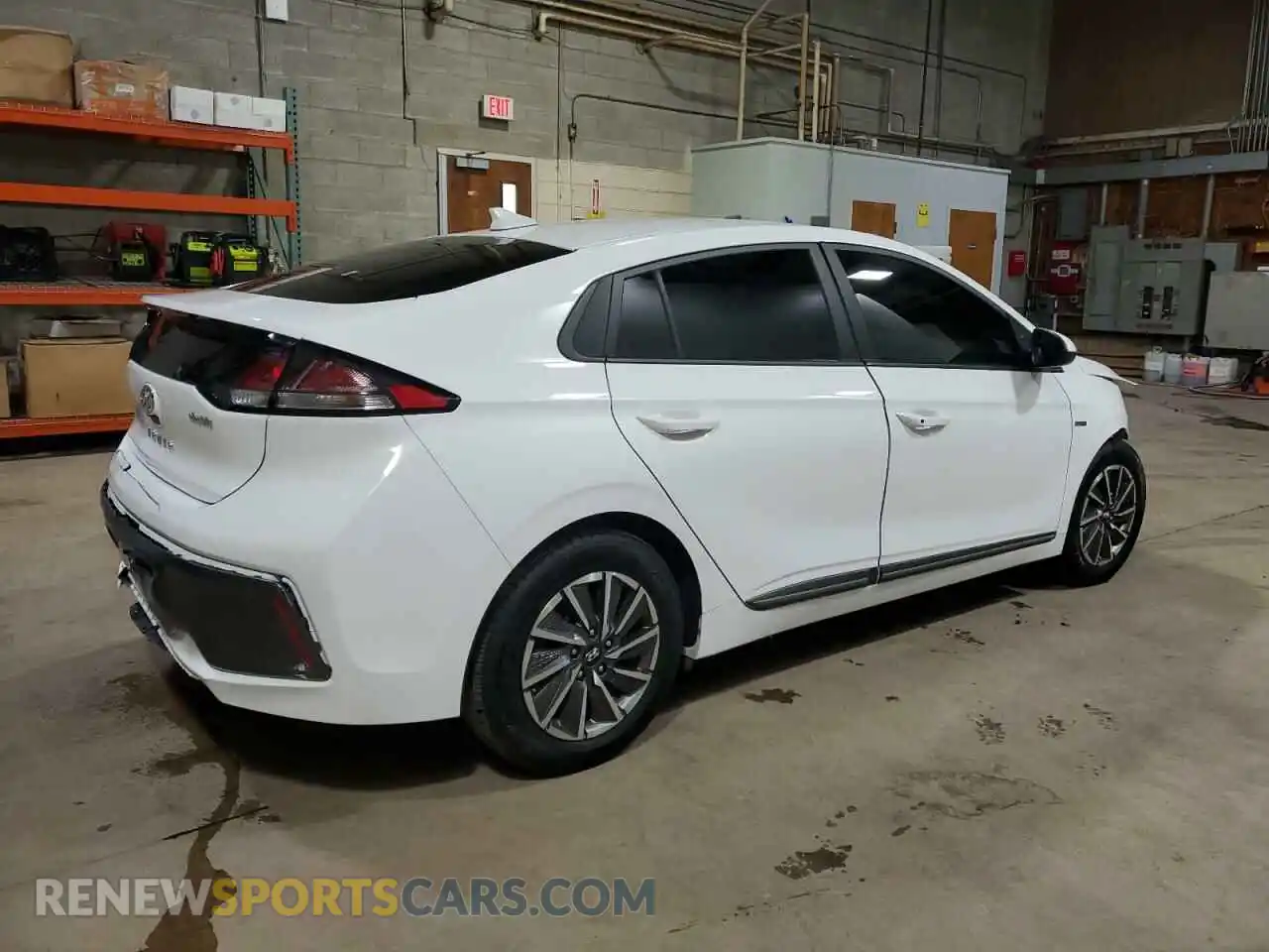 3 Photograph of a damaged car KMHC75LJ5LU076400 HYUNDAI IONIQ 2020