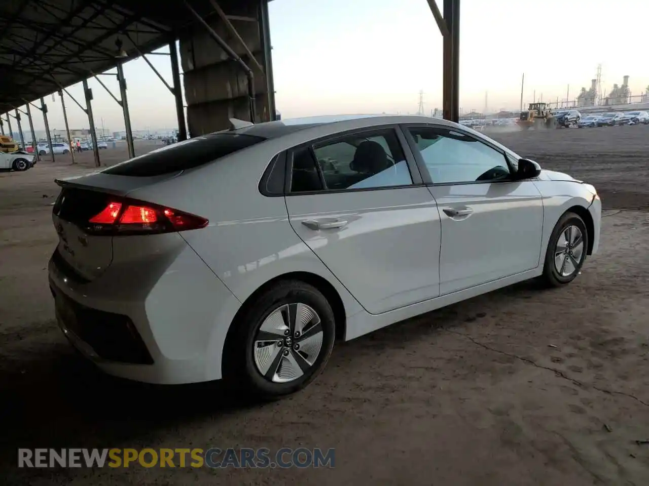 3 Photograph of a damaged car KMHC65LC2MU254902 HYUNDAI IONIQ 2021