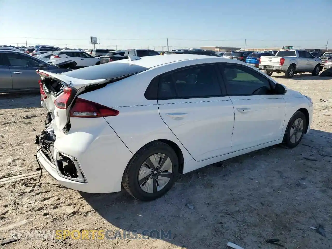 3 Photograph of a damaged car KMHC65LC4MU252844 HYUNDAI IONIQ 2021