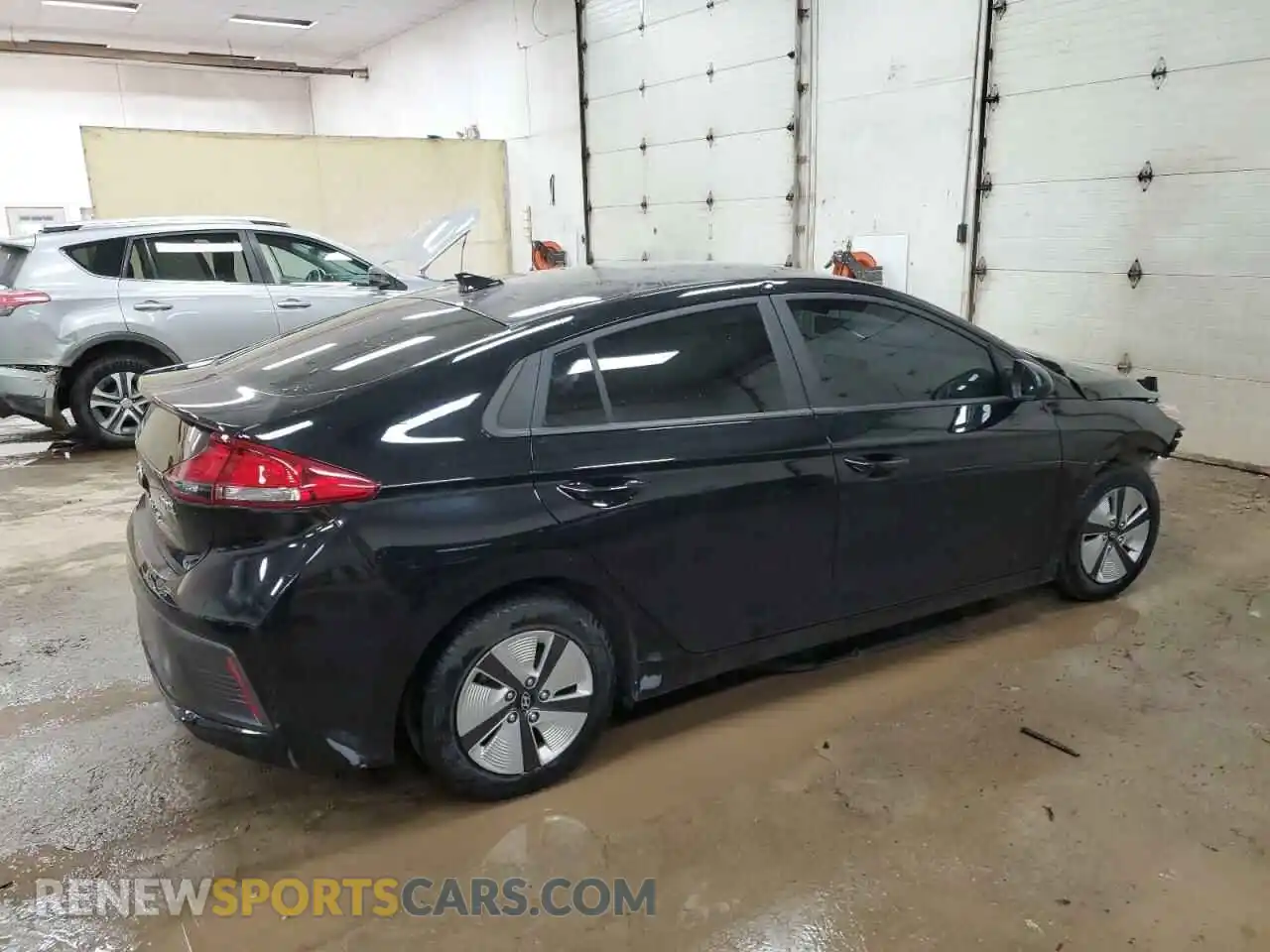 3 Photograph of a damaged car KMHC65LCXMU257756 HYUNDAI IONIQ 2021