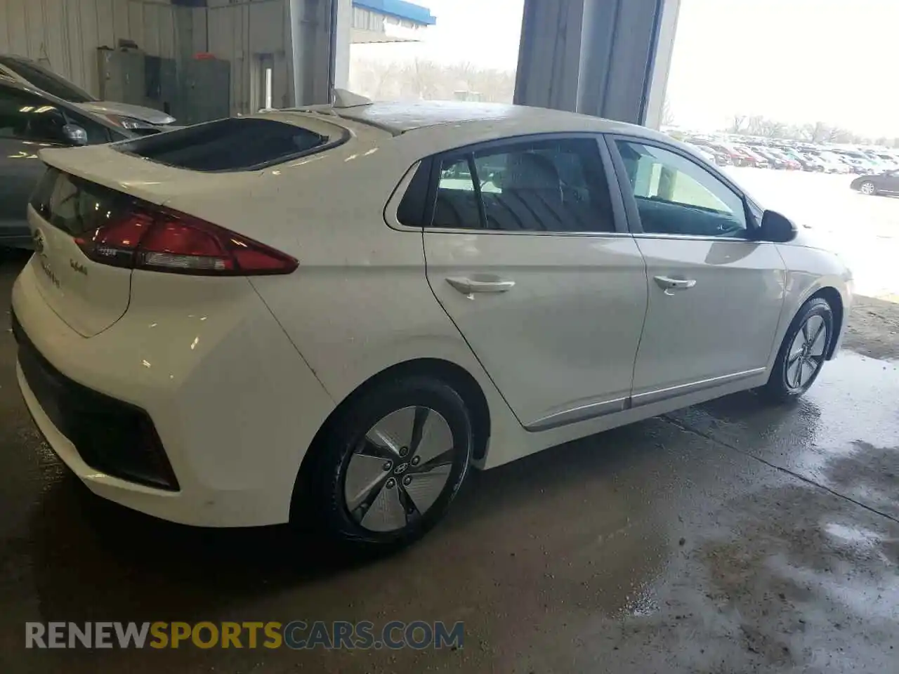 3 Photograph of a damaged car KMHC75LC3MU255618 HYUNDAI IONIQ 2021
