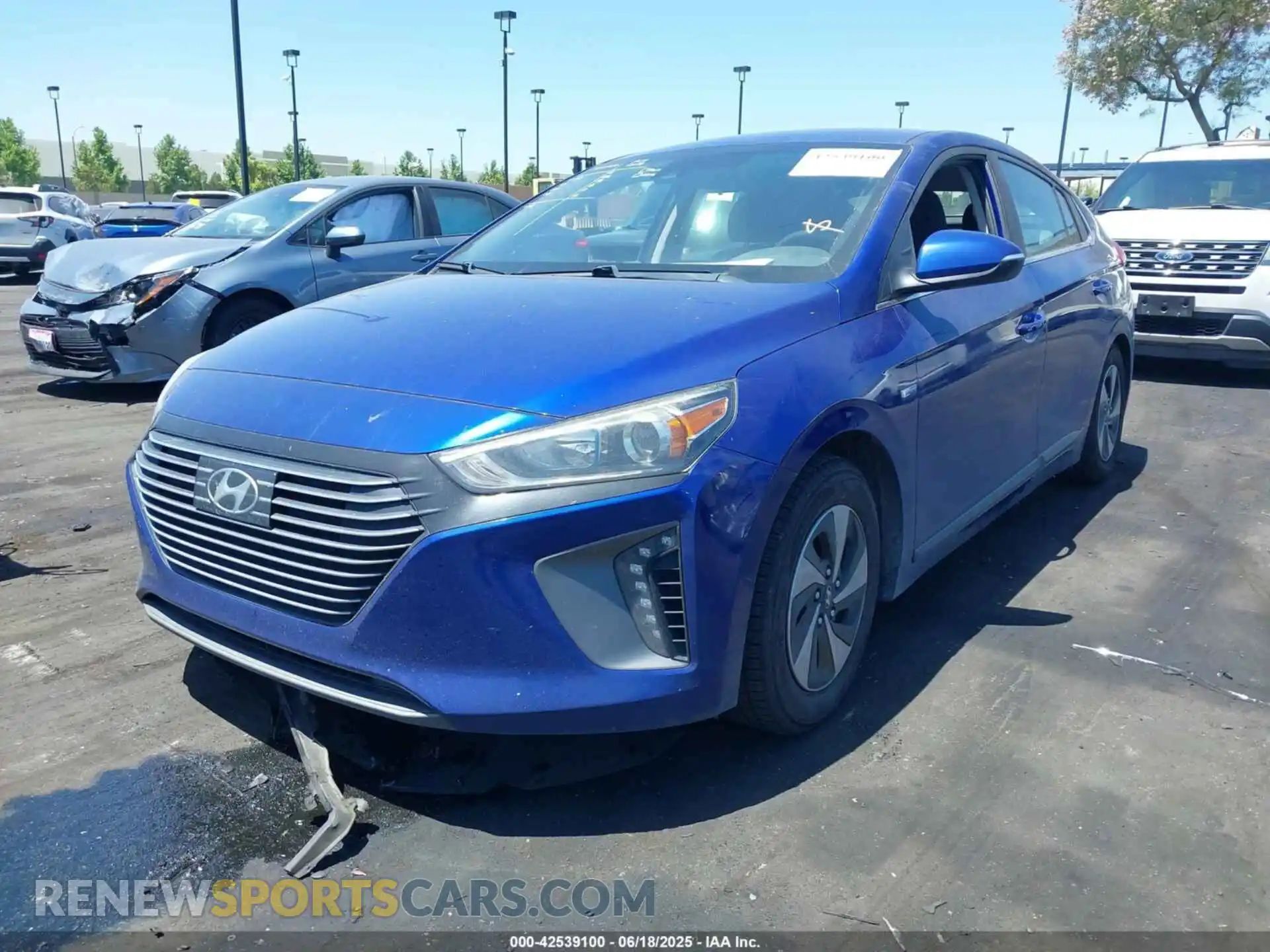 2 Photograph of a damaged car KMHC75LC7KU144518 HYUNDAI IONIQ HYBRID 2019