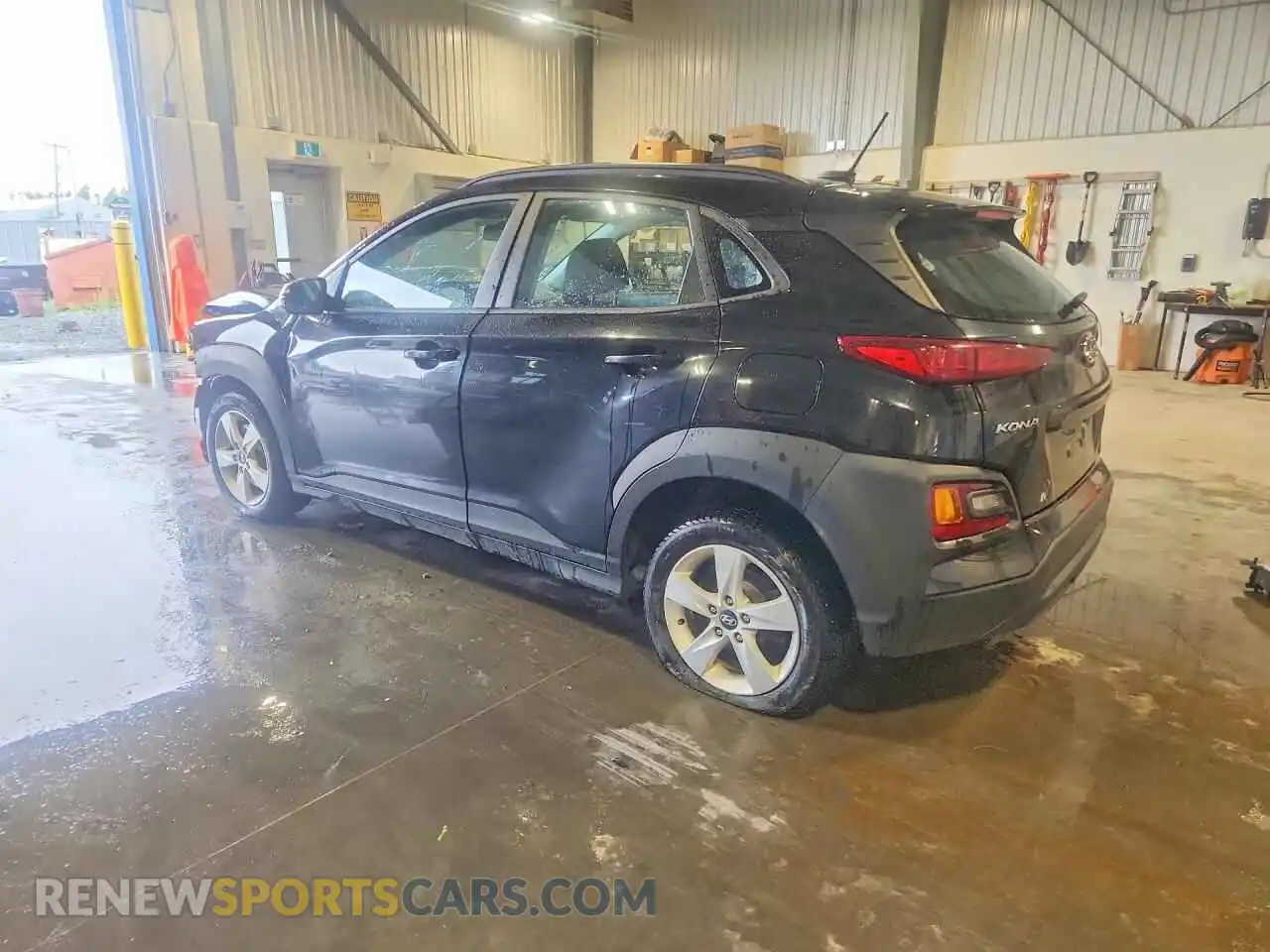 2 Photograph of a damaged car KM8K2CAAXMU693682 HYUNDAI KONA 2021