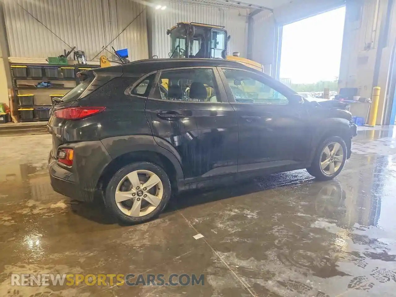 3 Photograph of a damaged car KM8K2CAAXMU693682 HYUNDAI KONA 2021
