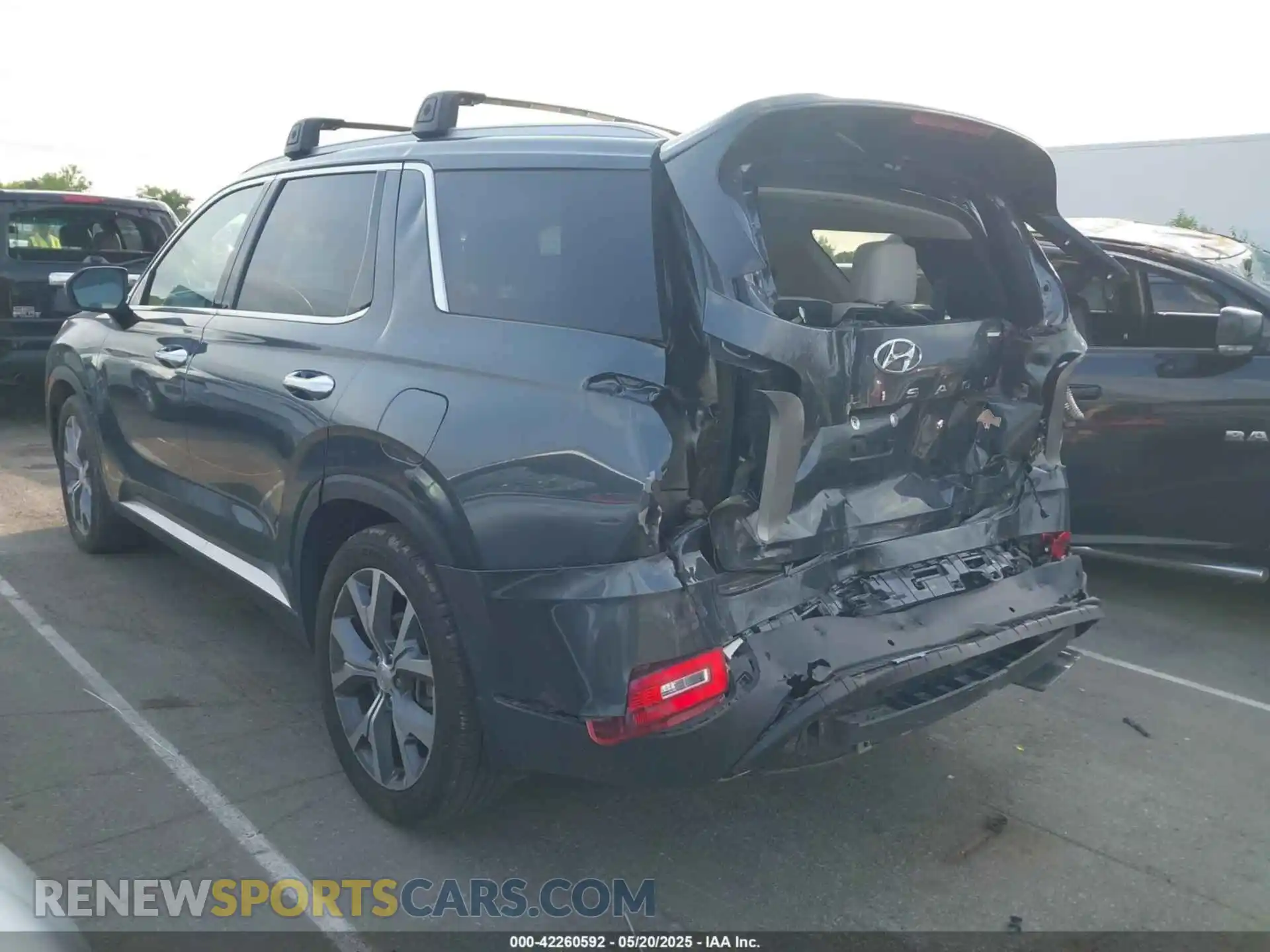 3 Photograph of a damaged car KM8R44HE5MU238309 HYUNDAI PALISADE 2021