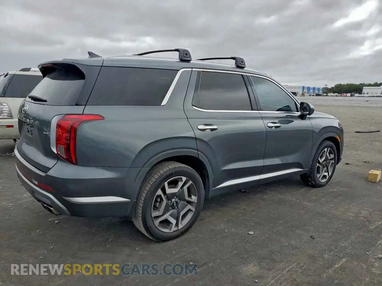 3 Photograph of a damaged car KM8R4DGE7PU584299 HYUNDAI PALISADE 2023