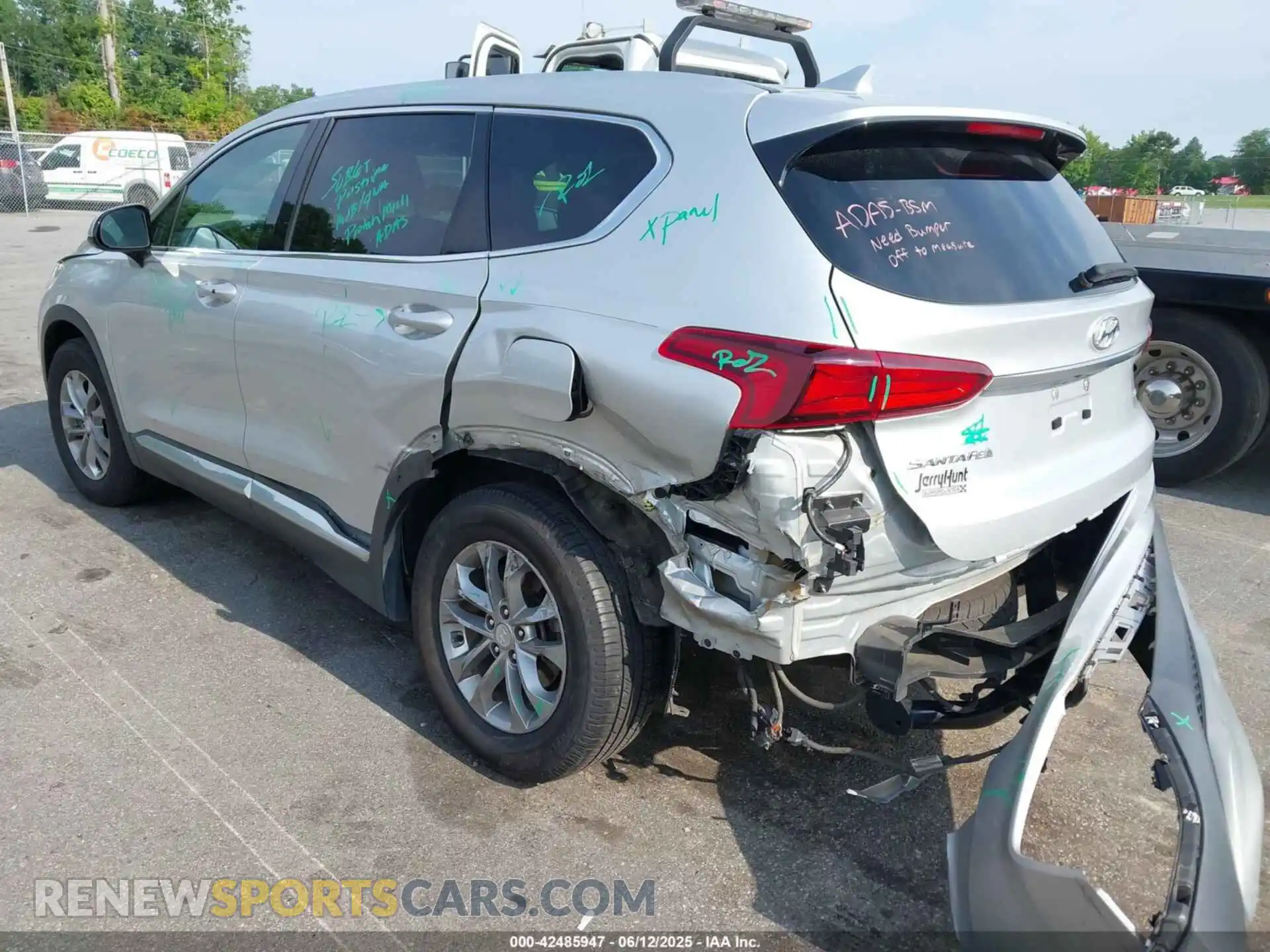 3 fotografías del automóvil dañado 5NMS3CAD6KH047216 HYUNDAI SANTA FE 2019