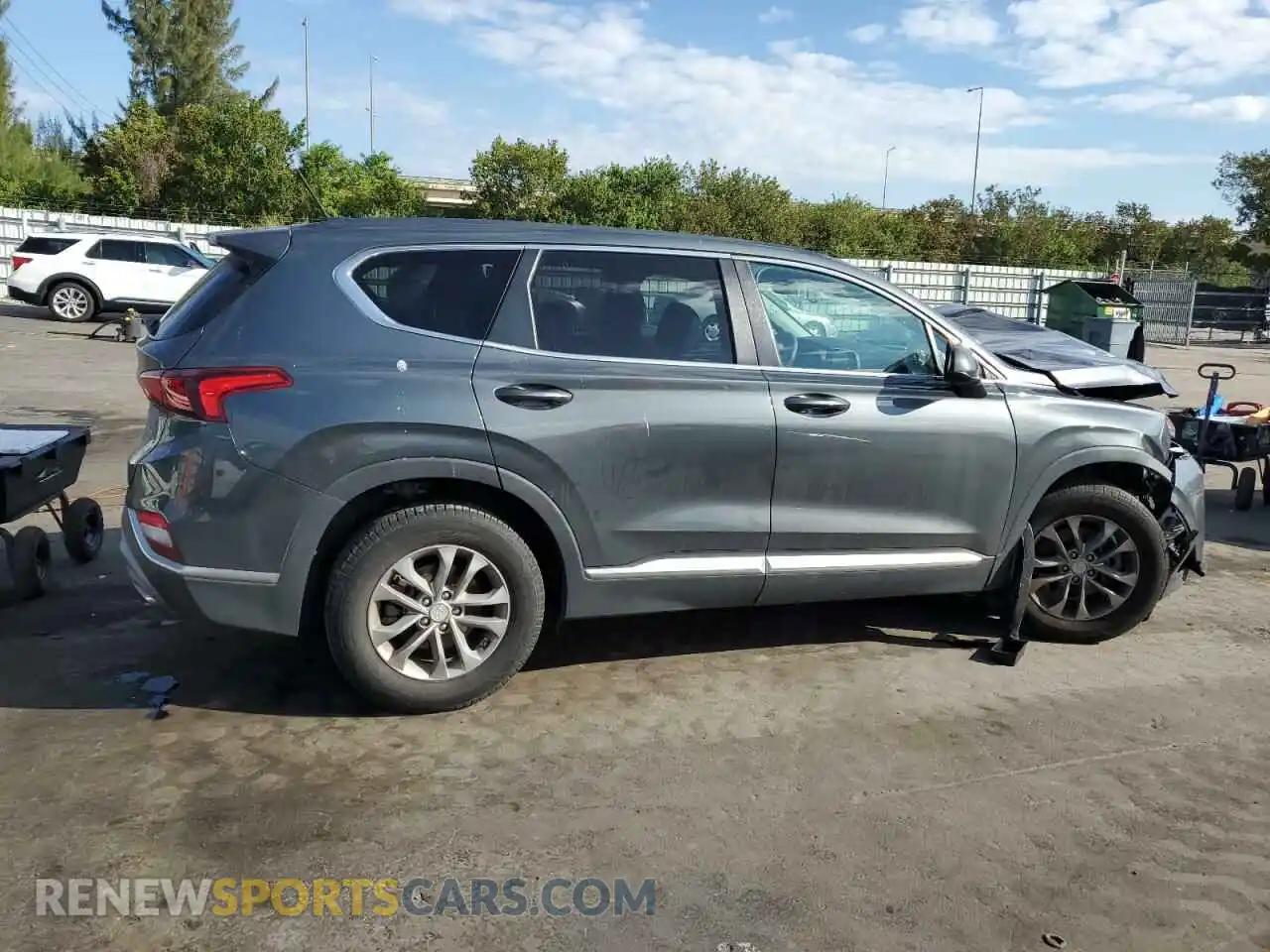 3 Photograph of a damaged car 5NMS2CADXLH218344 HYUNDAI SANTA FE 2020
