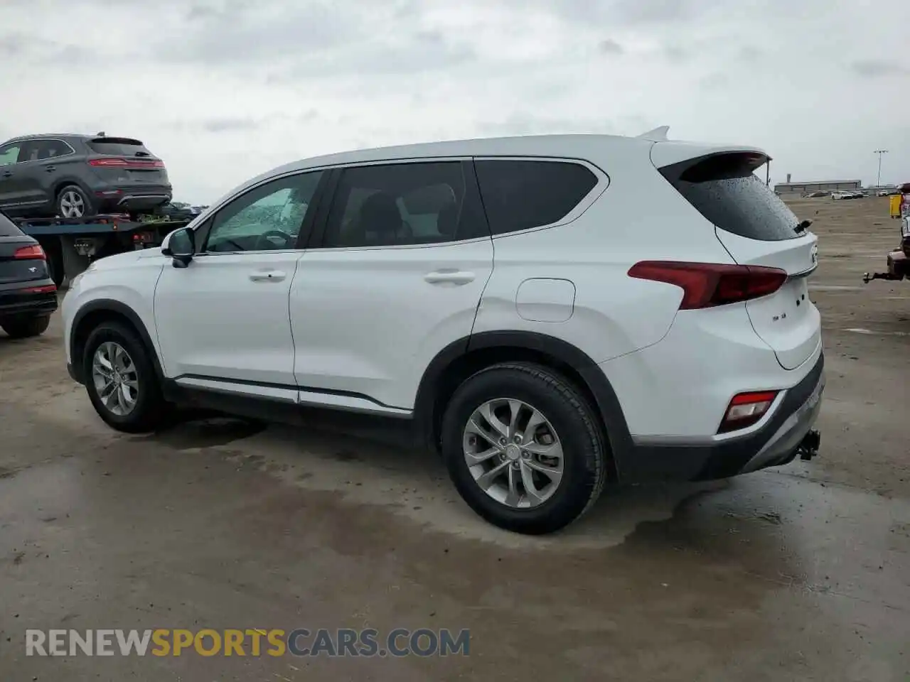 2 Photograph of a damaged car 5NMS33AD1LH155678 HYUNDAI SANTA FE 2020