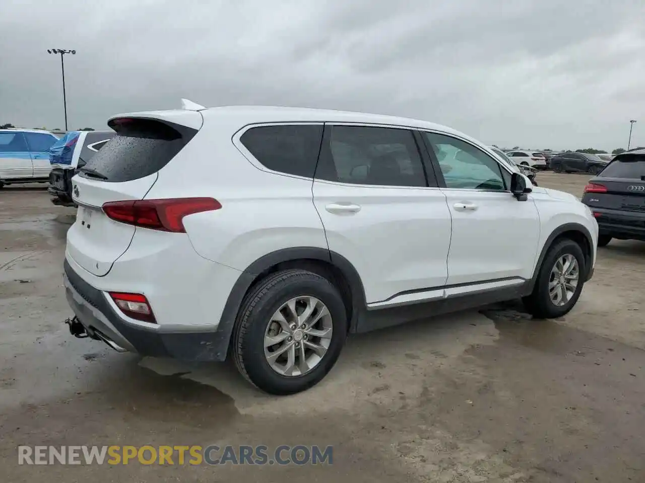 3 Photograph of a damaged car 5NMS33AD1LH155678 HYUNDAI SANTA FE 2020