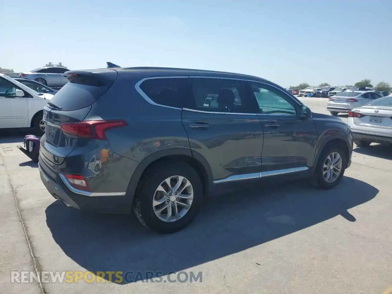 3 Photograph of a damaged car 5NMS33AD4LH260859 HYUNDAI SANTA FE 2020