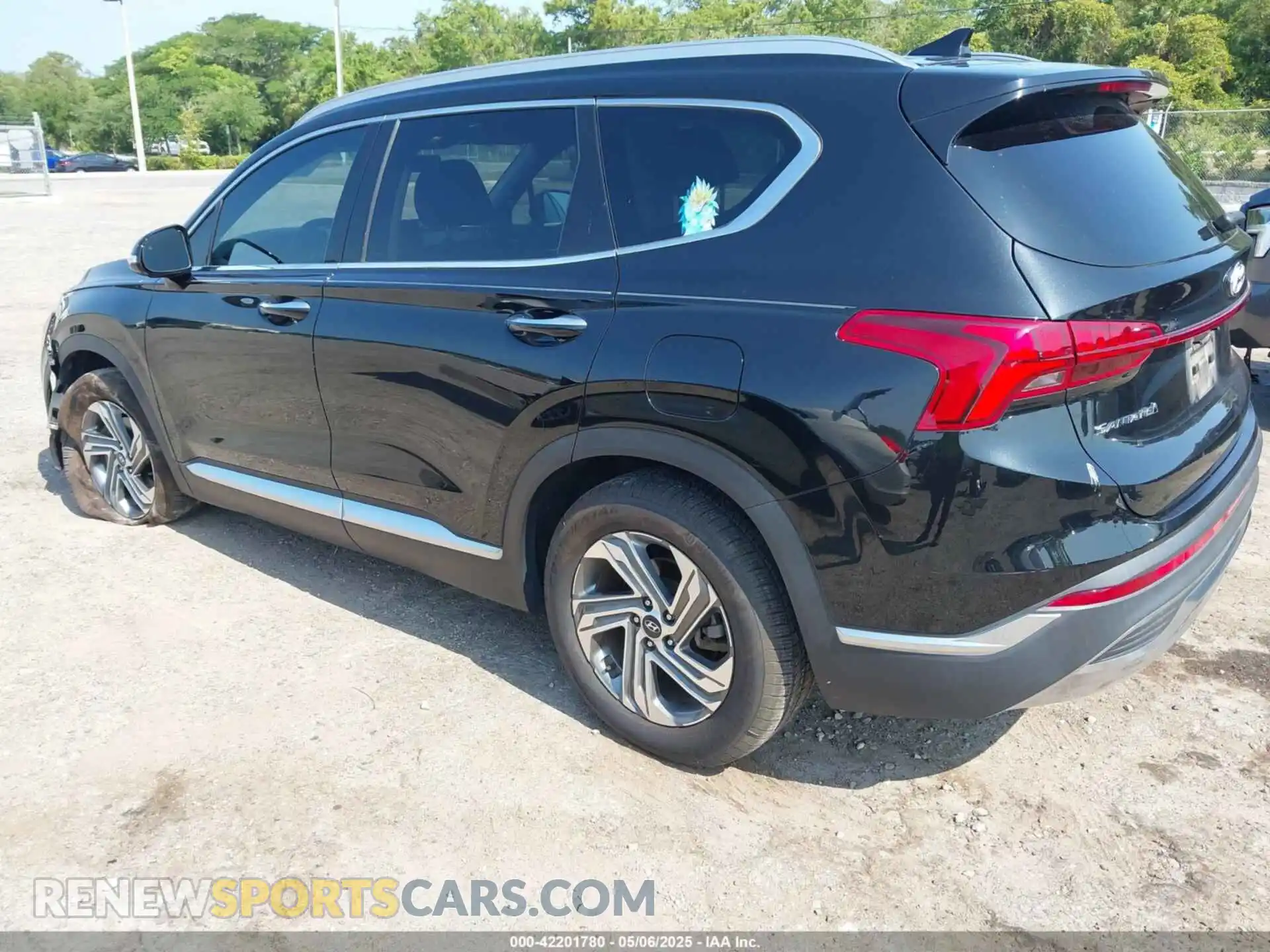3 Photograph of a damaged car 5NMS64AJ3MH331523 HYUNDAI SANTA FE 2021